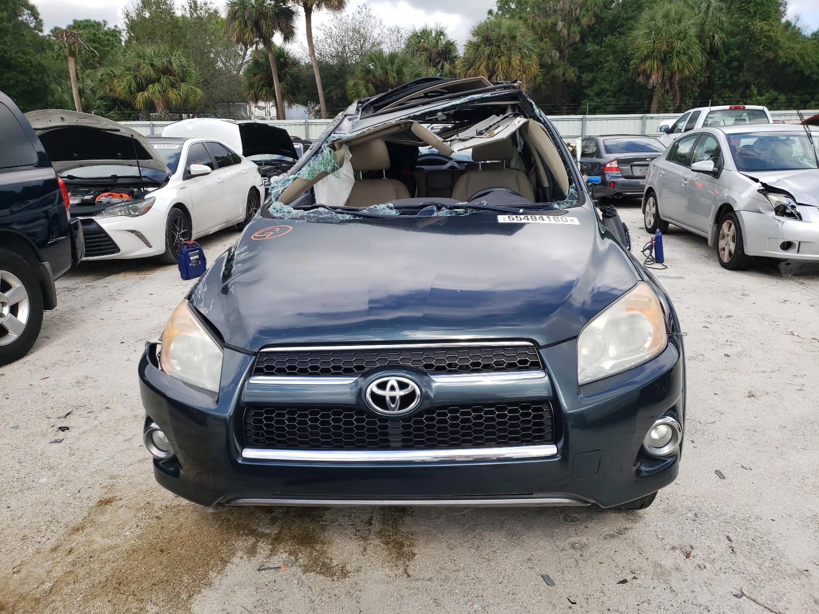 Photo 9 from auction – 2011 TOYOTA RAV4 LIMIT with VIN 2T3YF4DV7BW086324