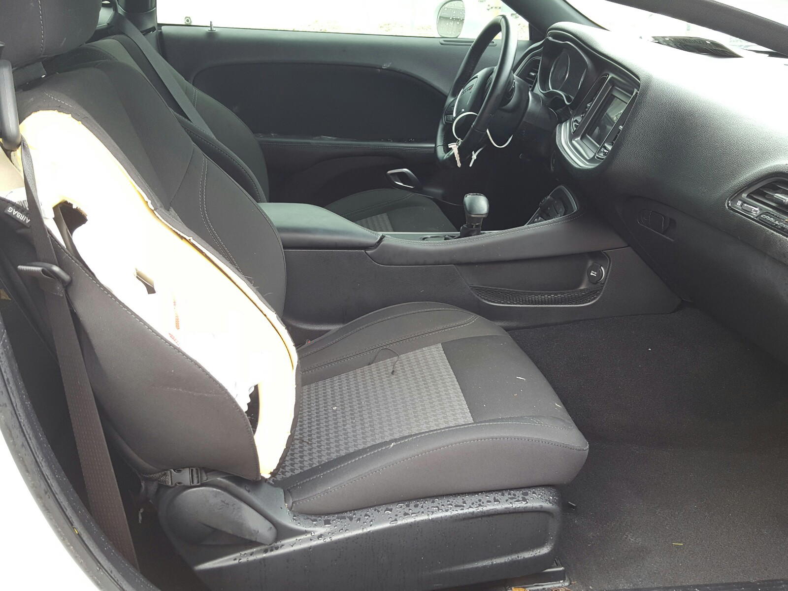 Photo 5 from auction – 2020 DODGE CHALLENGER with VIN 2C3CDZAG5LH117806