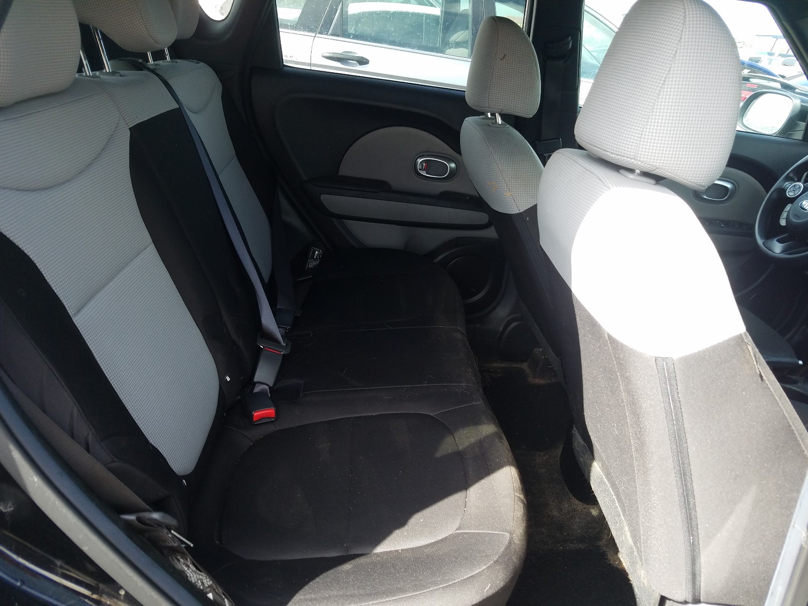 Photo 6 from auction – 2019 KIA SOUL with VIN KNDJN2A25K7921786