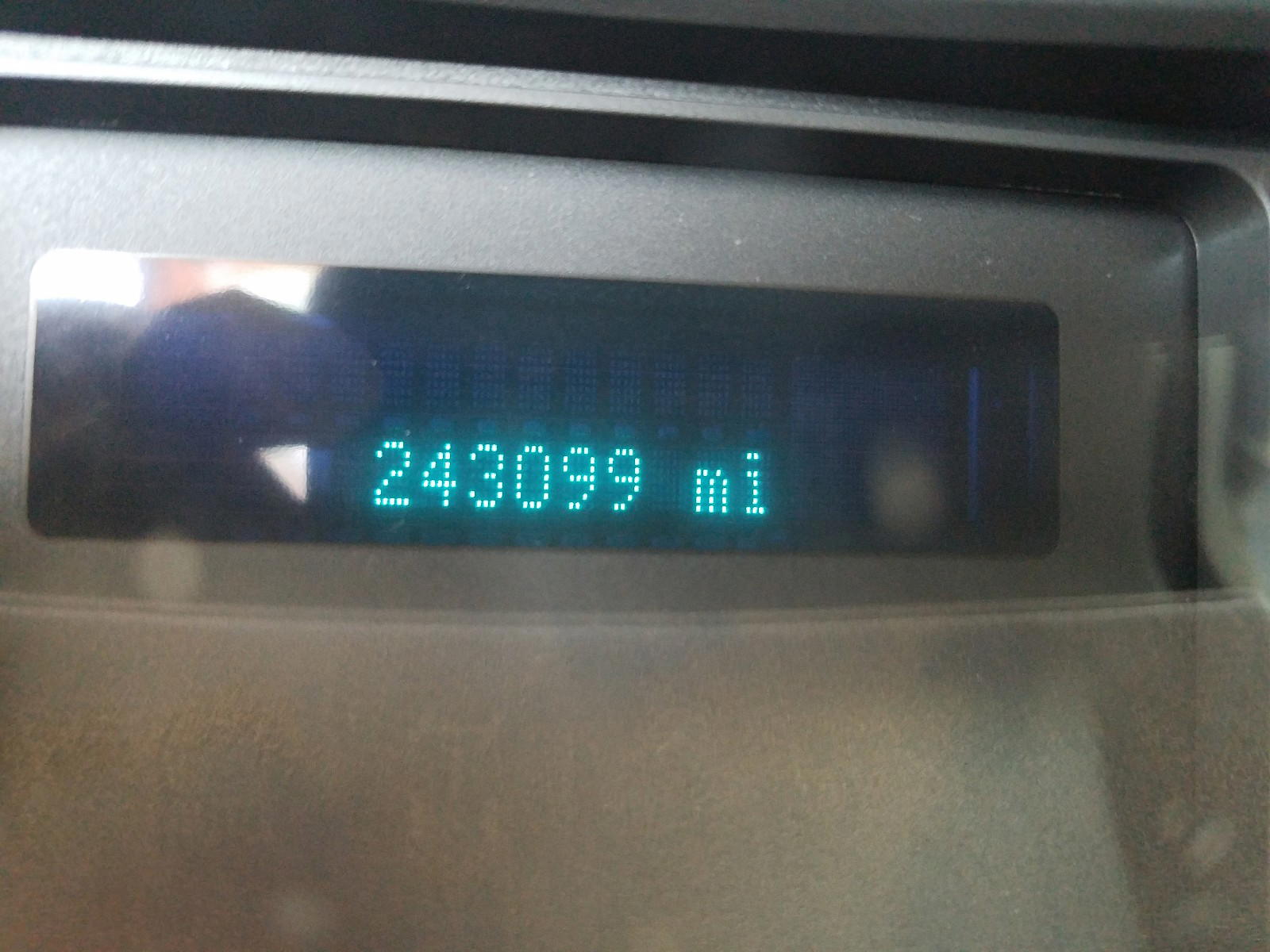Photo 8 from auction – 2012 FORD F250 SUPER with VIN 1FTBF2A6XCEA36694