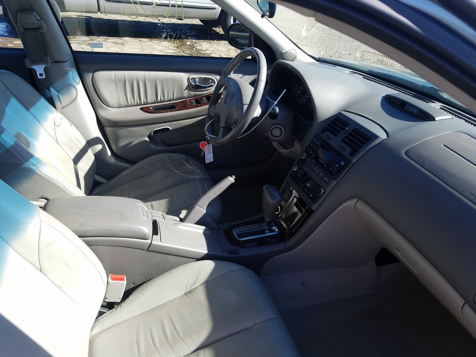 Photo 5 from auction – 2000 NISSAN MAXIMA GLE with VIN JN1CA31D6YT502280