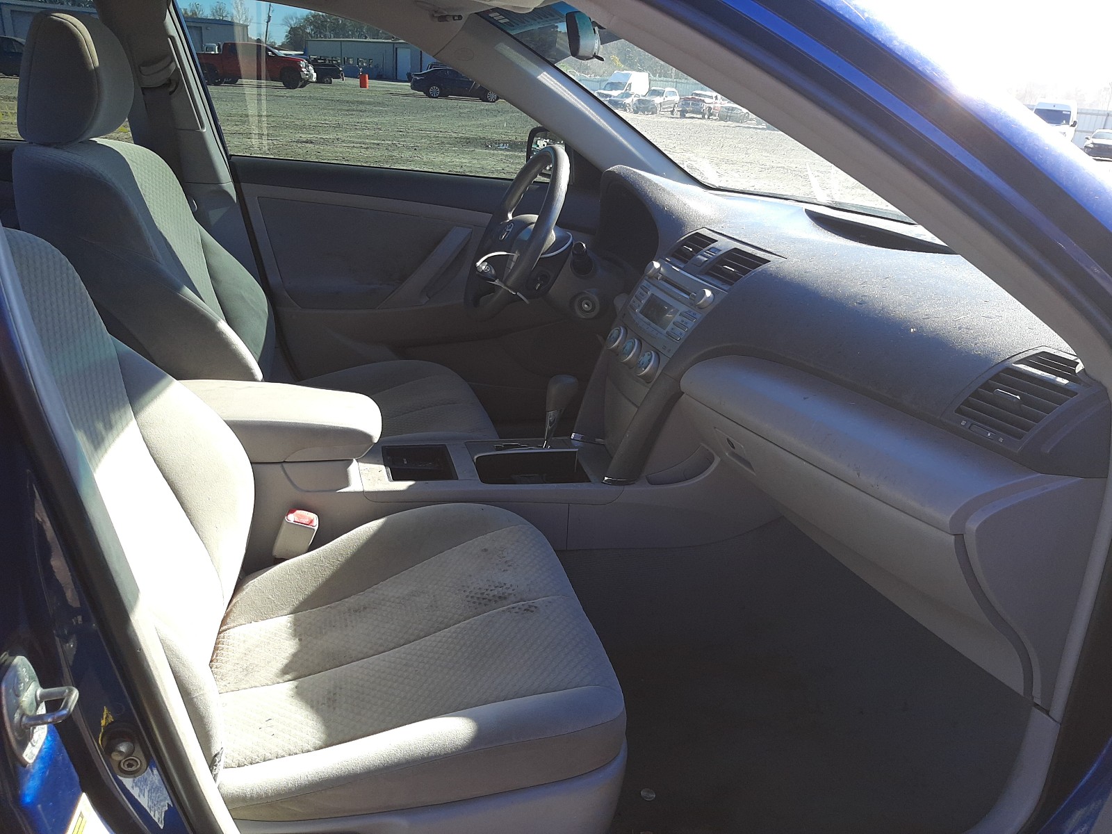 Photo 5 from auction – 2009 TOYOTA CAMRY BASE with VIN 4T4BE46K09R063181