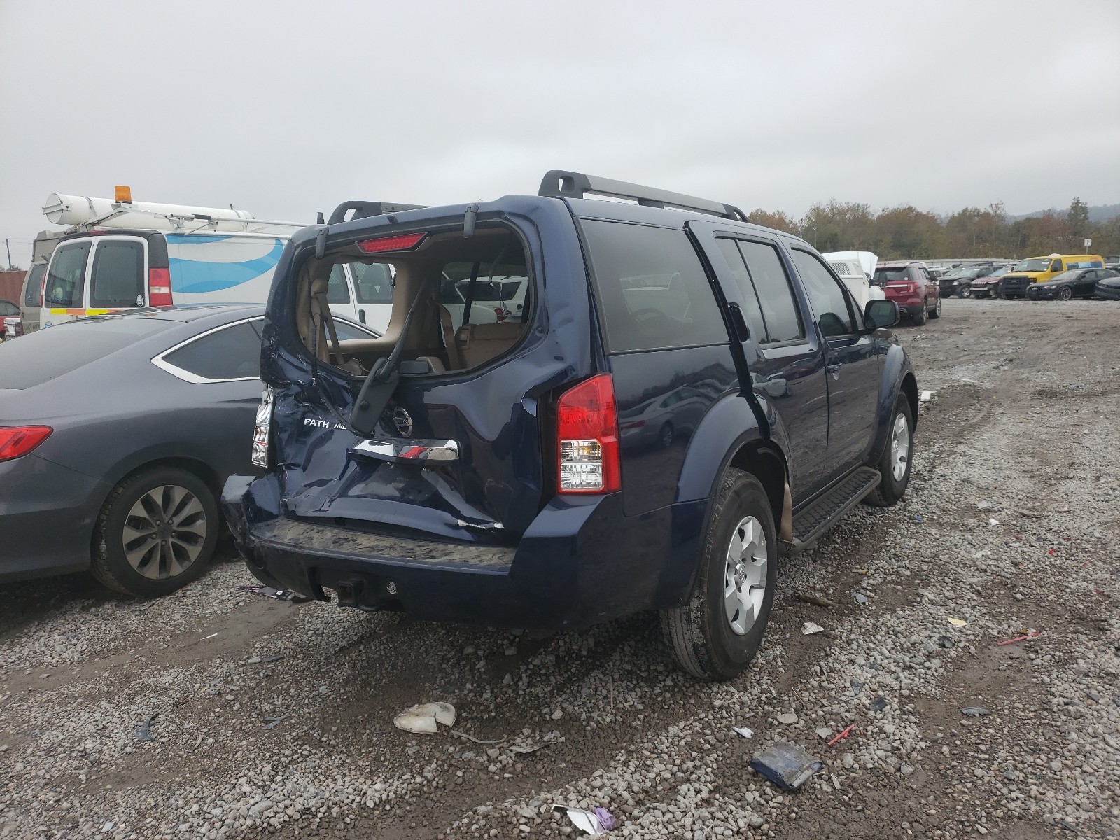Photo 4 from auction – 2010 NISSAN PATHFINDER with VIN 5N1AR1NN0AC605412