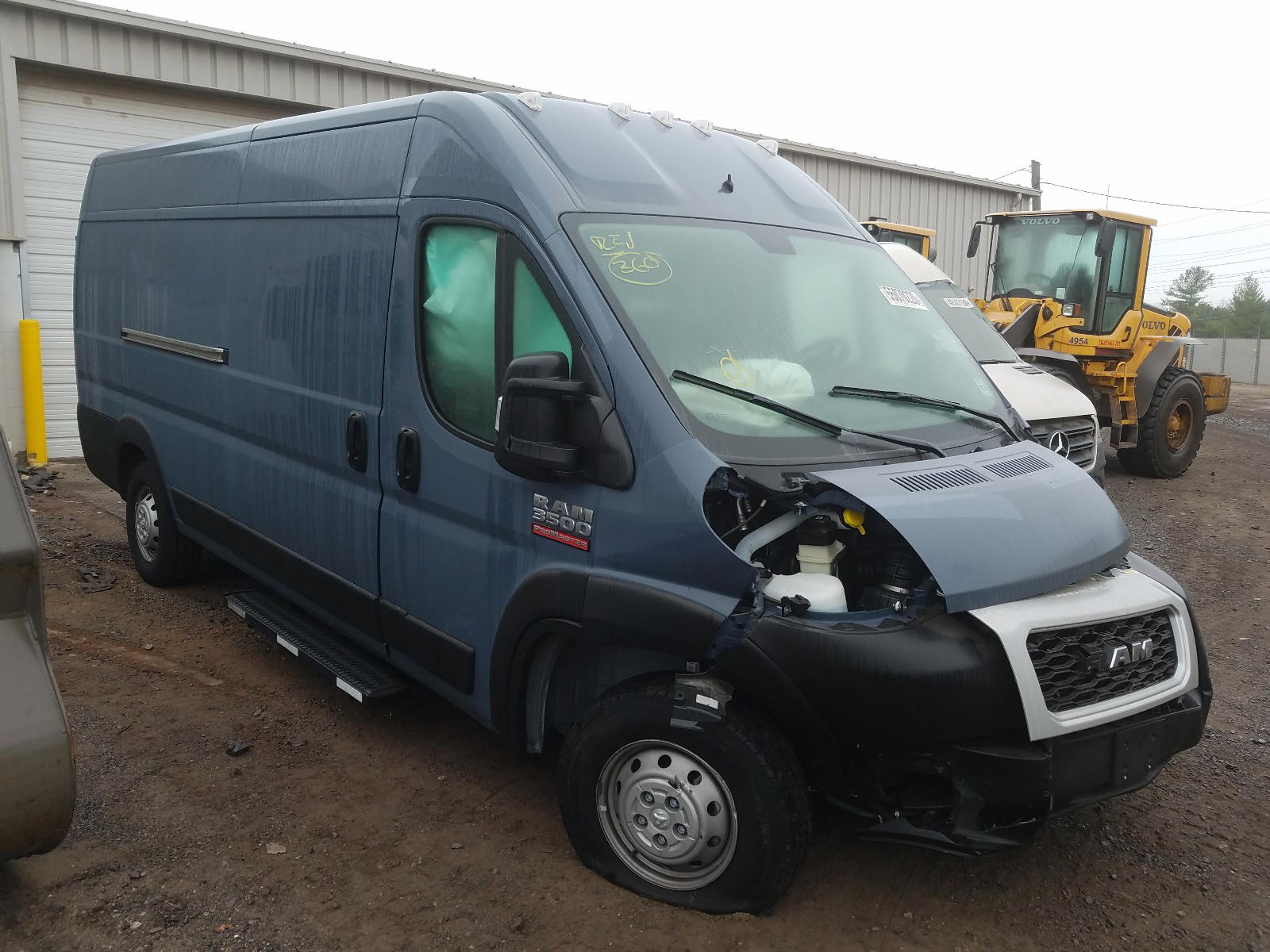 RAM PROMASTER 2020 with VIN 3C6URVJG1LE133871 - Photo from auction