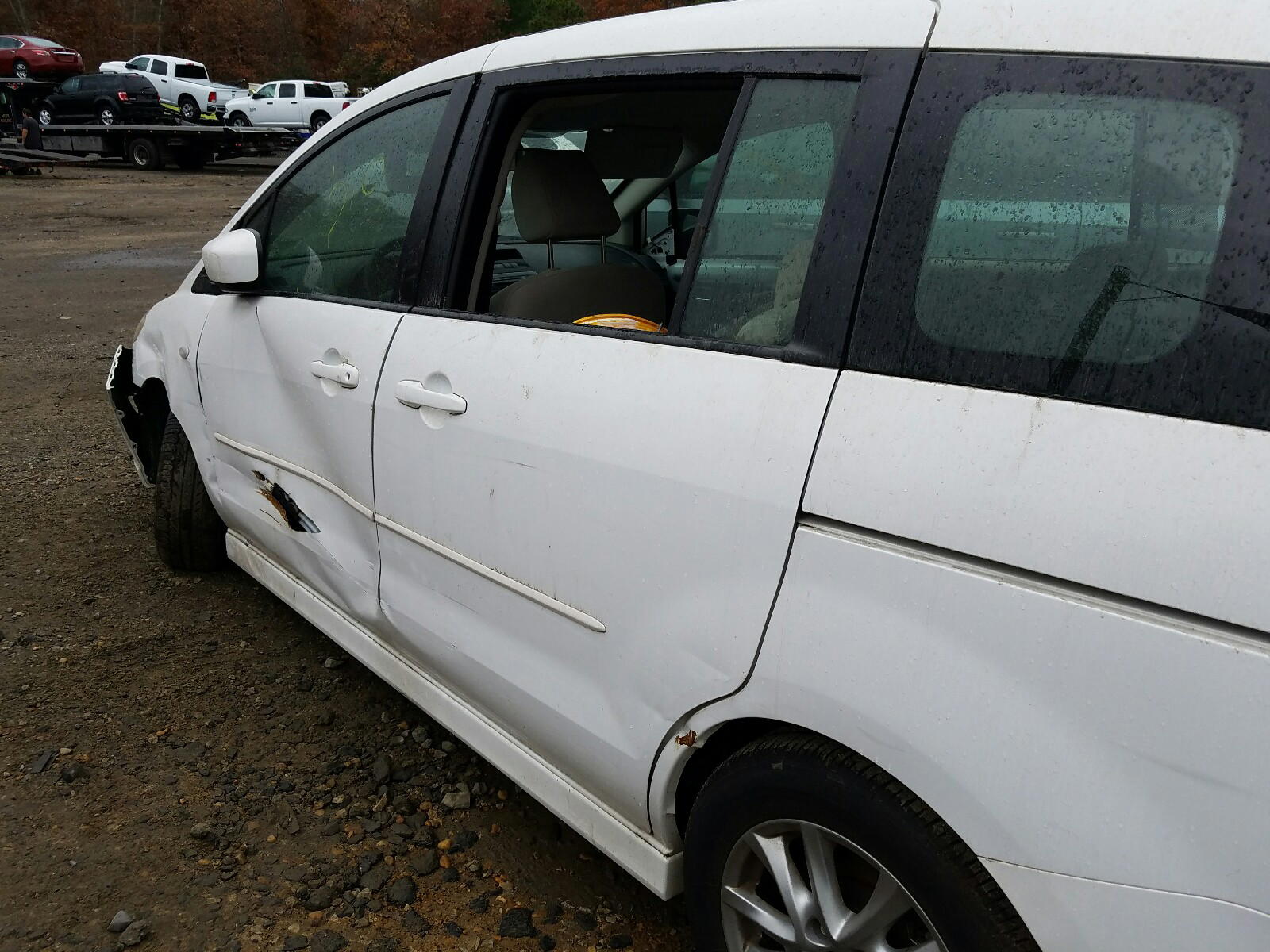 Photo 9 from auction – 2009 MAZDA 5 with VIN JM1CR29L890338268
