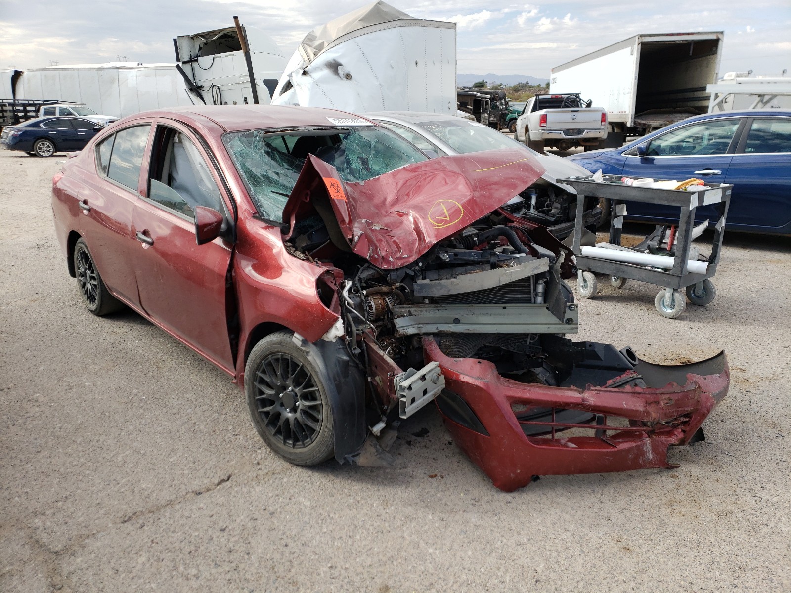 NISSAN VERSA S 2018 with VIN 3N1CN7AP2JL859634 - Photo from auction