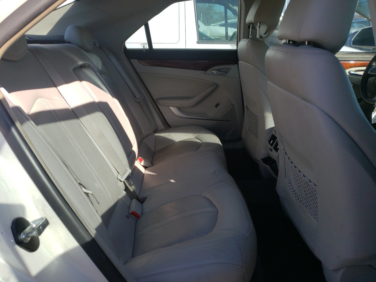 Photo 6 from auction – 2011 CADILLAC CTS LUXURY with VIN 1G6DE5EY8B0165010