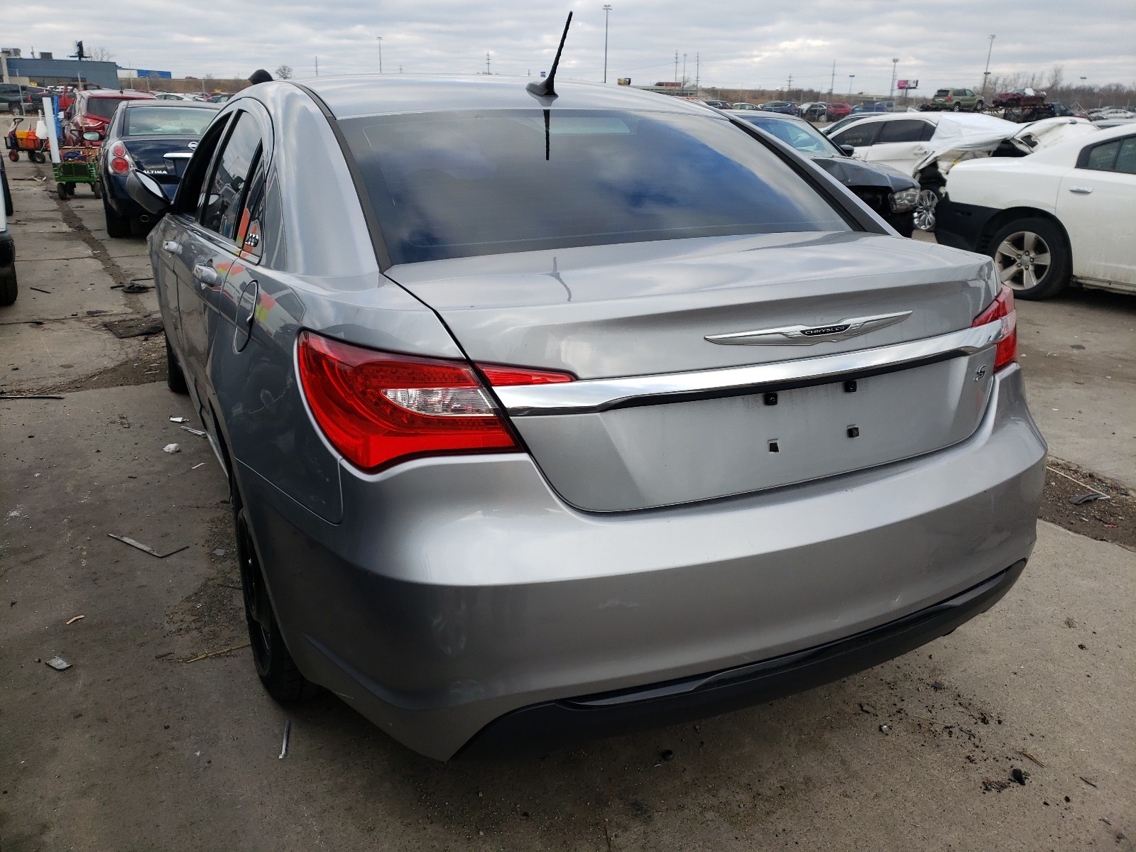 صورة رقم 3 من المزاد - 2013 CHRYSLER 200 TOURIN مع VIN 1C3CCBBB7DN516240