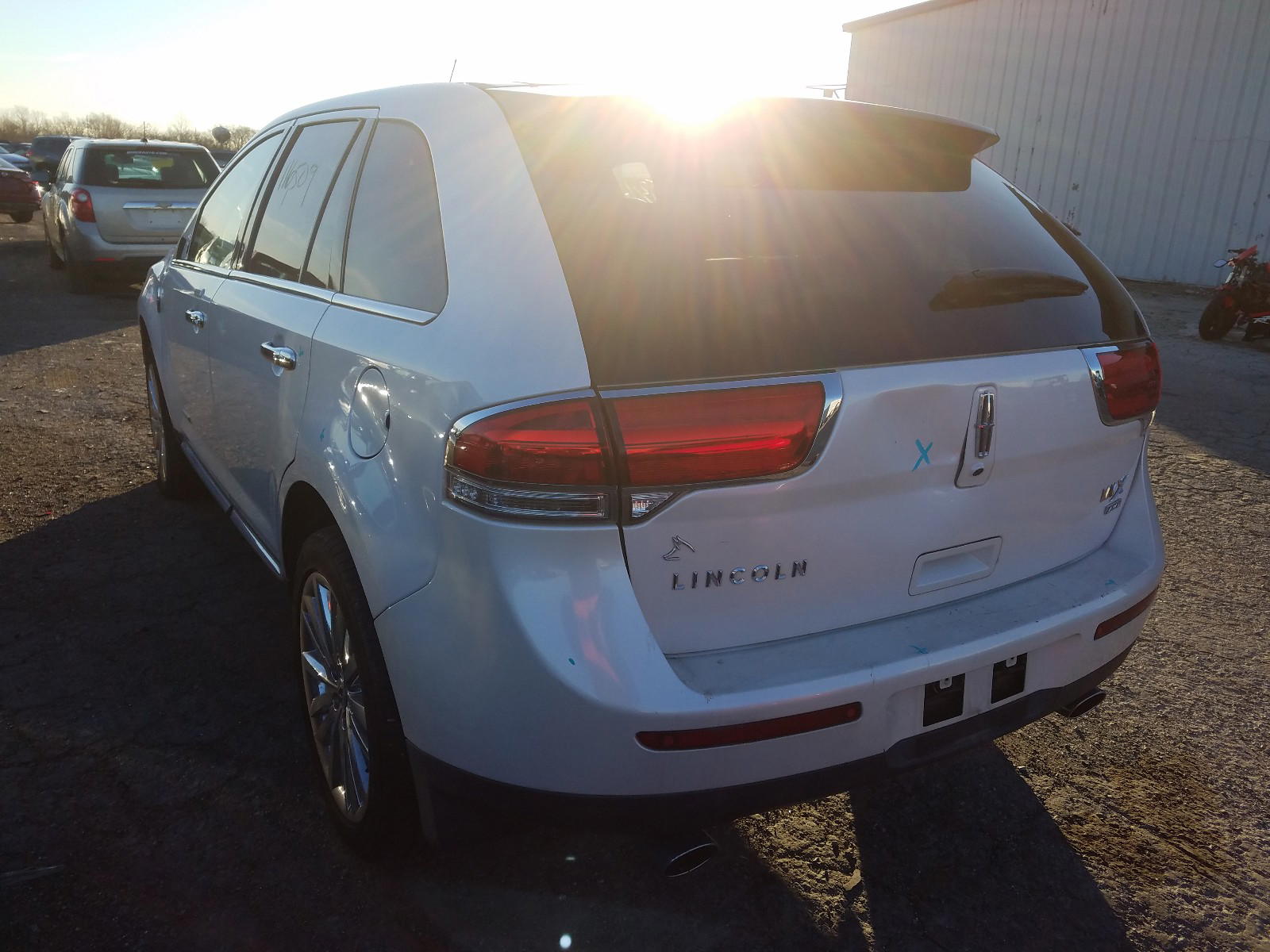 Photo 3 from auction – 2011 LINCOLN MKX with VIN 2LMDJ8JK7BBJ11188