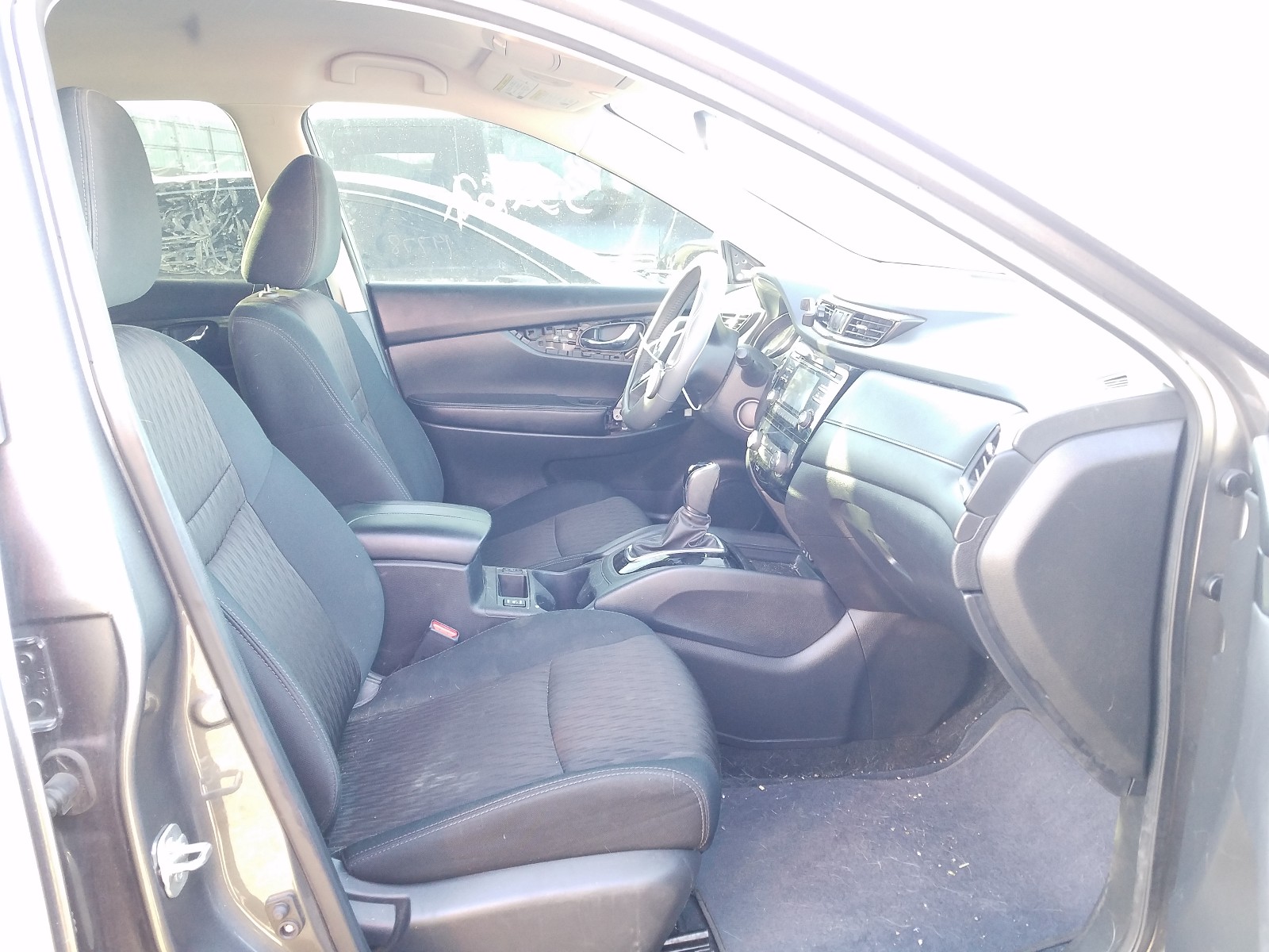 Photo 5 from auction – 2017 NISSAN ROGUE SV with VIN 5N1AT2MV9HC818054