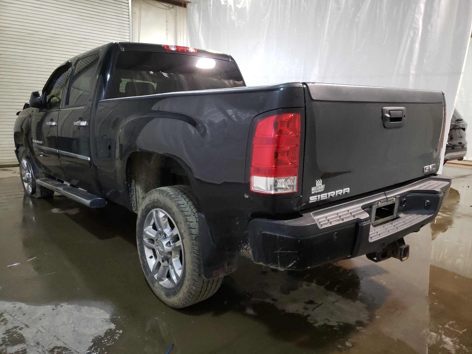 Photo 3 from auction – 2011 GMC SIERRA K25 with VIN 1GT125C8XBF245174