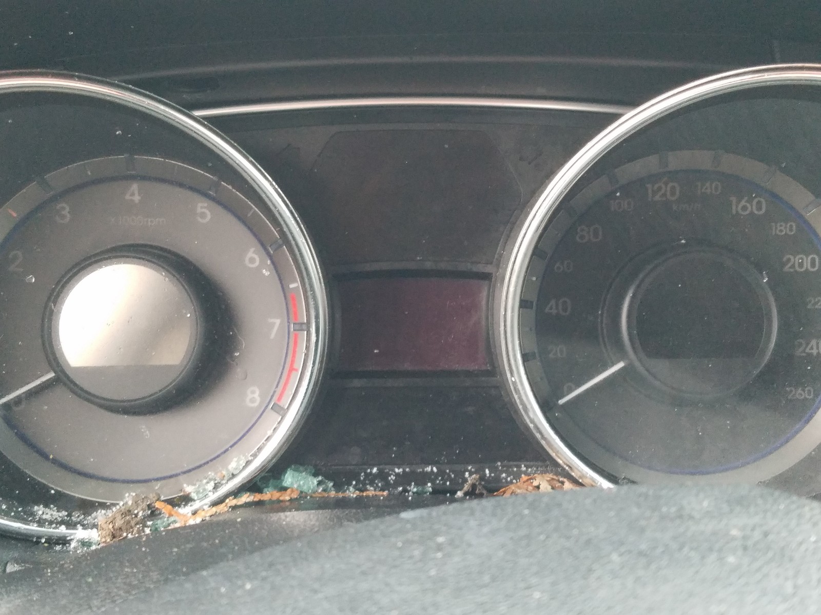 Photo 8 from auction – 2011 HYUNDAI SONATA GLS with VIN 5NPEB4AC0BH153063