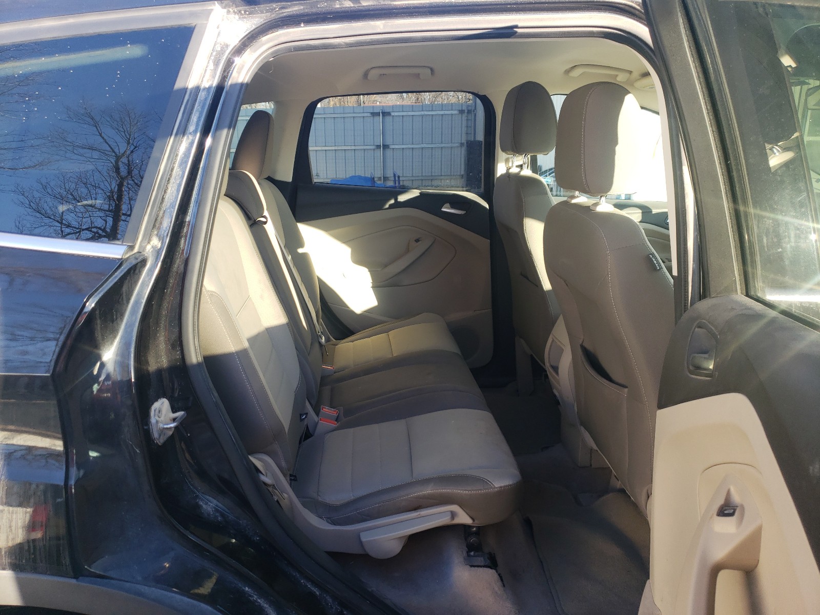 Photo 6 from auction – 2014 FORD ESCAPE SE with VIN 1FMCU9GX4EUA13354