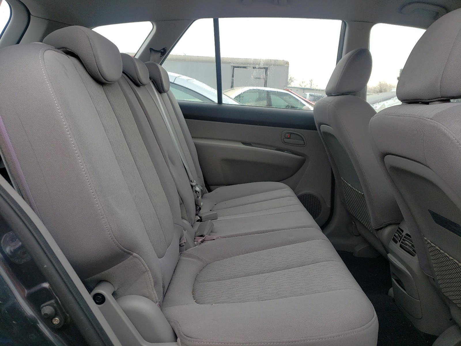 Photo 6 from auction – 2008 KIA RONDO BASE with VIN KNAFG525587201856