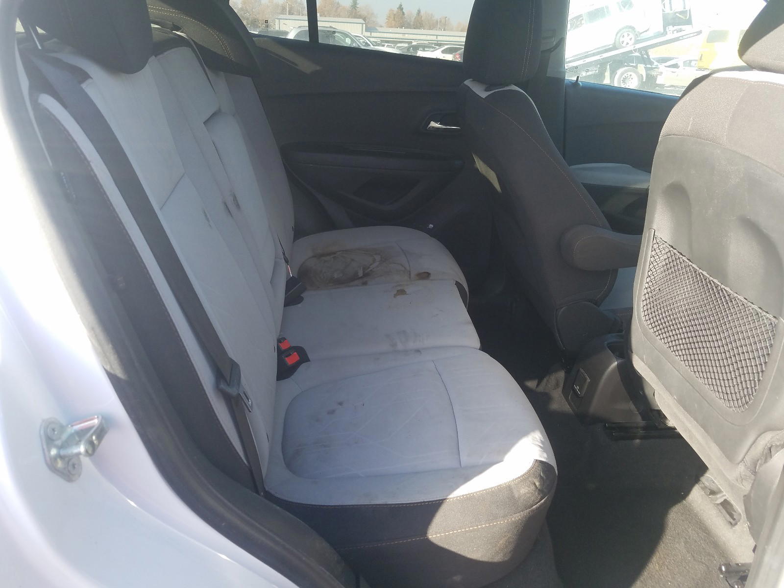 Photo 6 from auction – 2017 CHEVROLET TRAX 1LT with VIN 3GNCJLSB3HL179828
