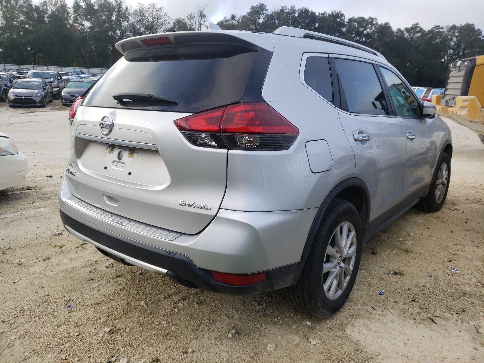 Снимка 4 от търг – 2018 NISSAN ROGUE S с VIN KNMAT2MVXJP528652