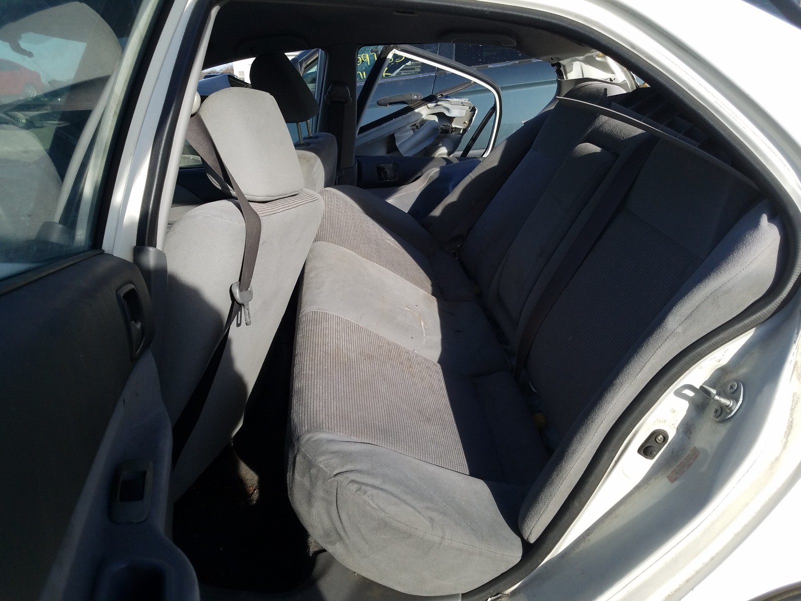 صورة رقم 6 من المزاد - 2004 MITSUBISHI LANCER مع VIN JA3AJ26E14U045400