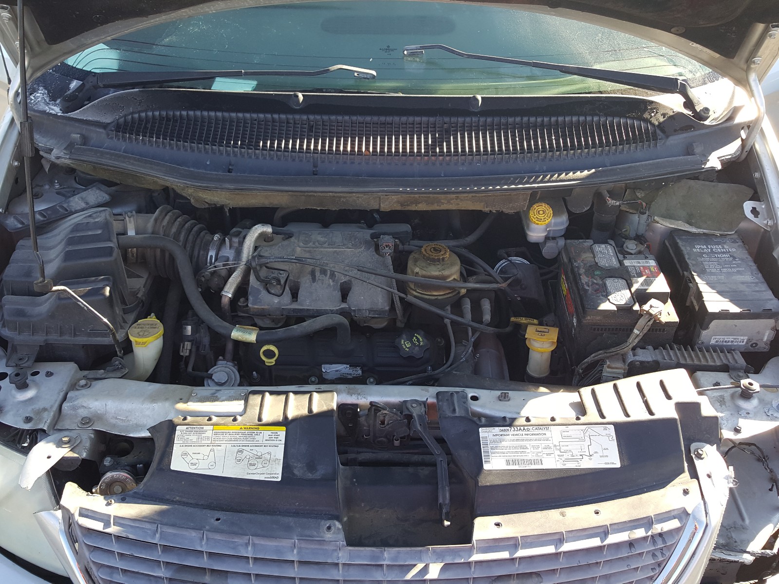 Photo 7 from auction – 2002 CHRYSLER TOWN & COU with VIN 2C4GP44332R519607