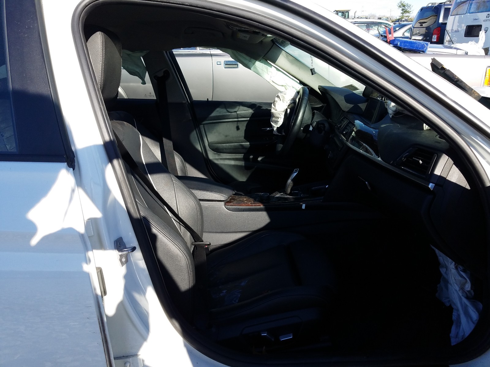 Photo 5 from auction – 2014 BMW 328 I with VIN WBA3A5G5XENP32152