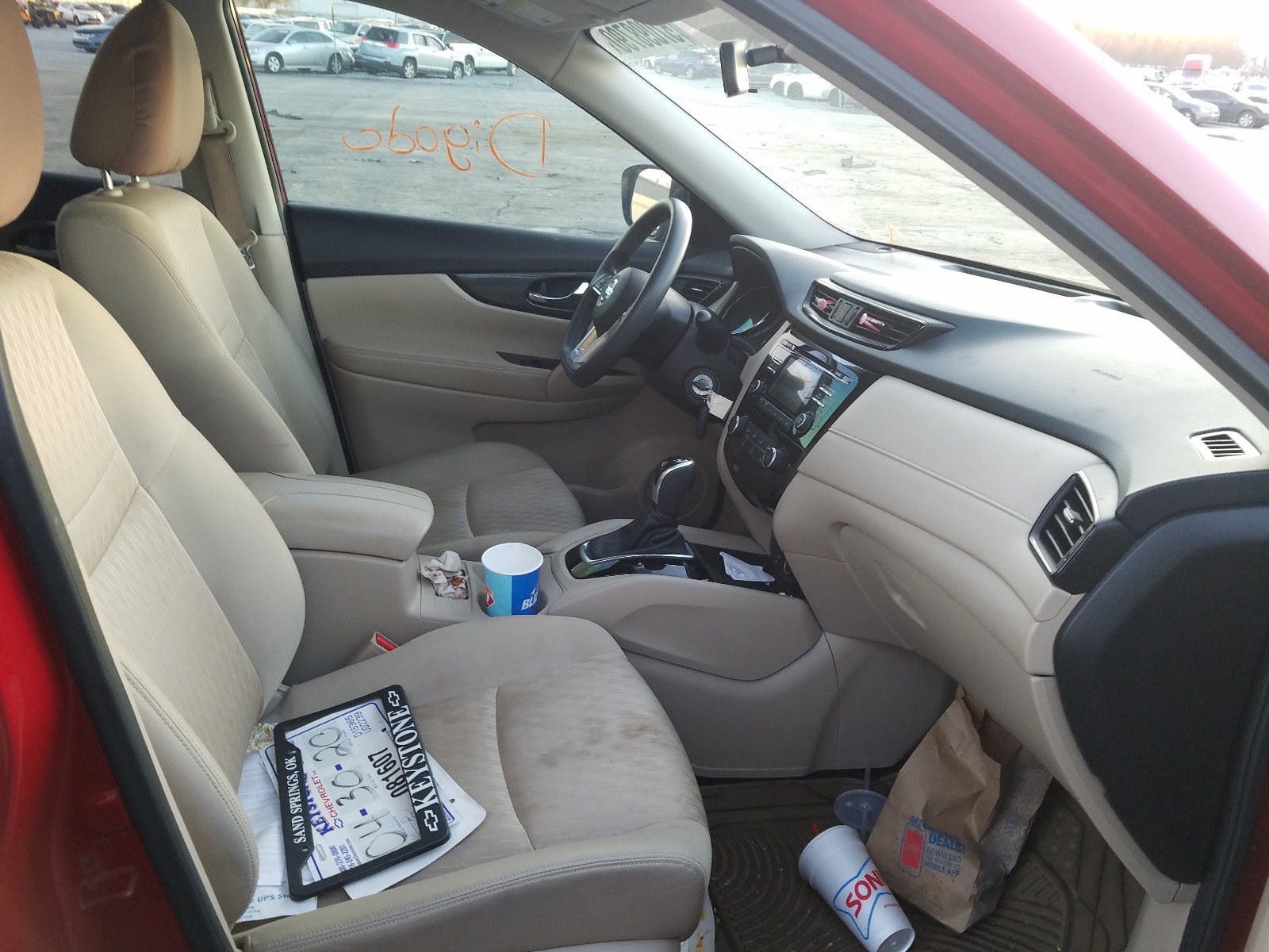Photo 5 from auction – 2017 NISSAN ROGUE S with VIN JN8AT2MT6HW393592