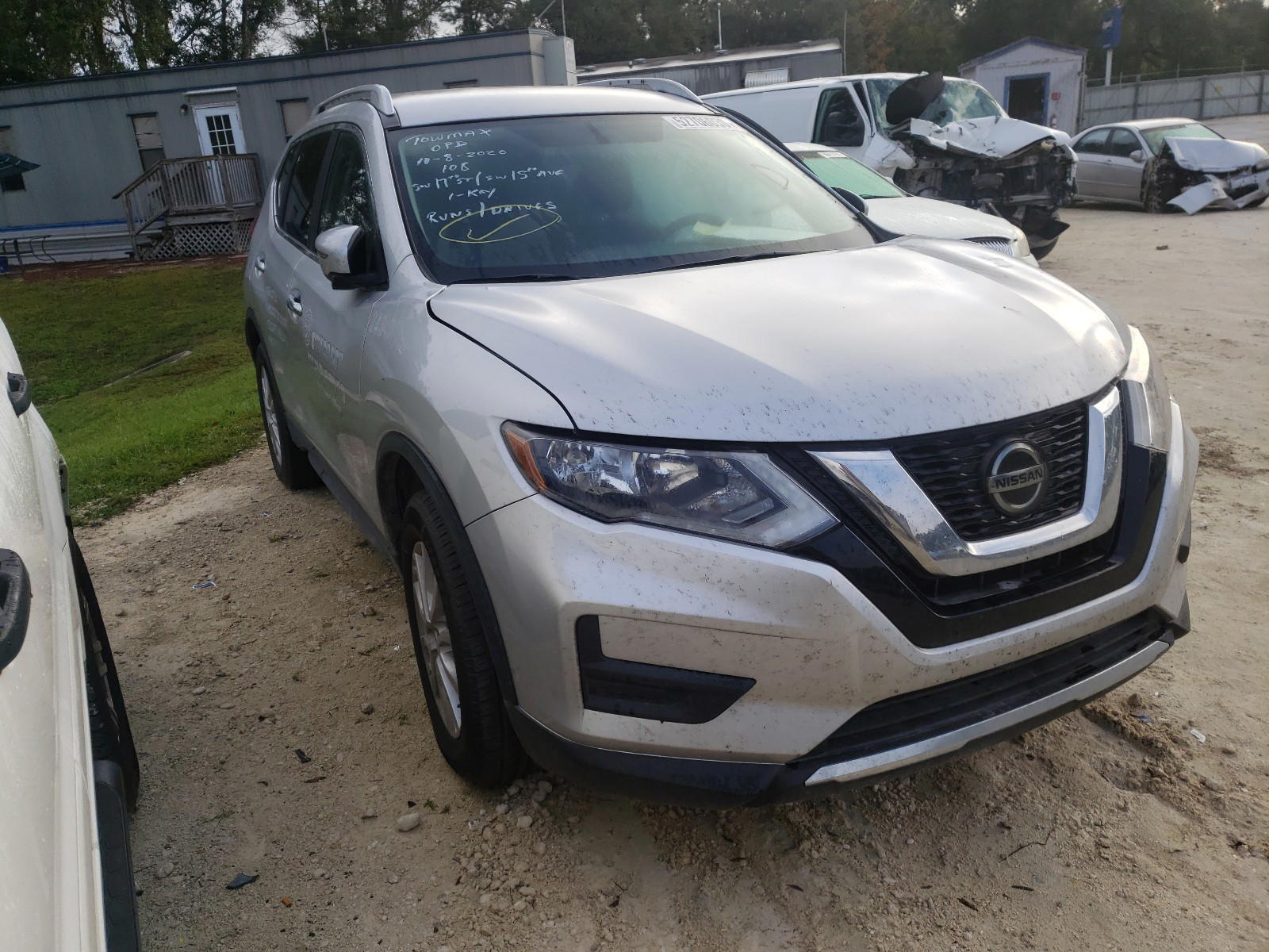 NISSAN ROGUE S 2018 with VIN KNMAT2MVXJP528652 - Photo from auction