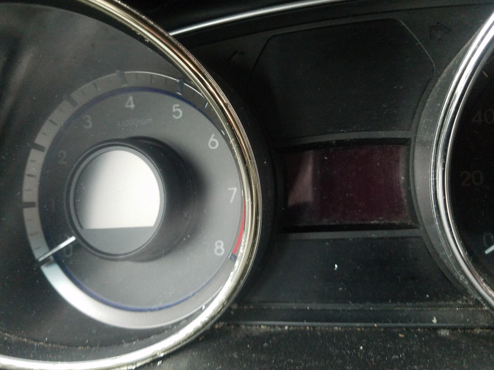 Photo 8 from auction – 2011 HYUNDAI SONATA SE with VIN 5NPEC4AC1BH035987