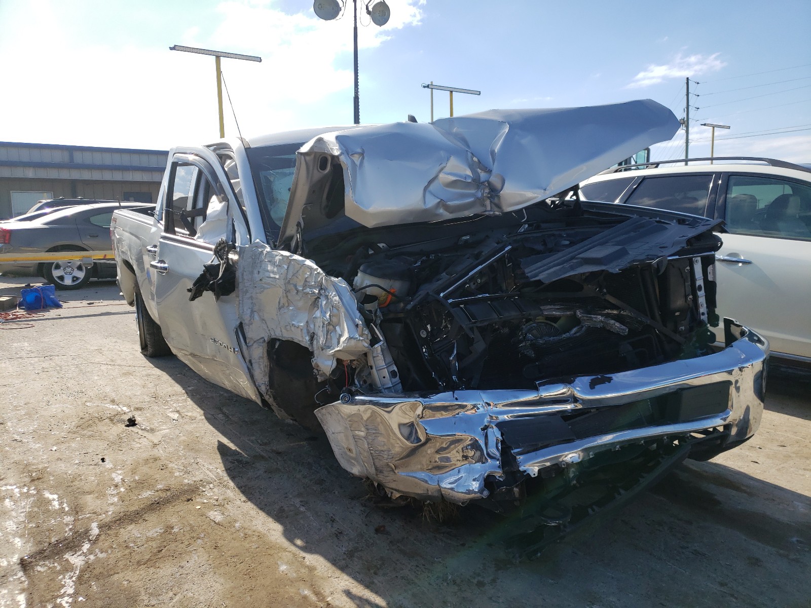 Photo 1 from auction – 2018 CHEVROLET SILVERADO with VIN 1GC2KUEG1JZ173748