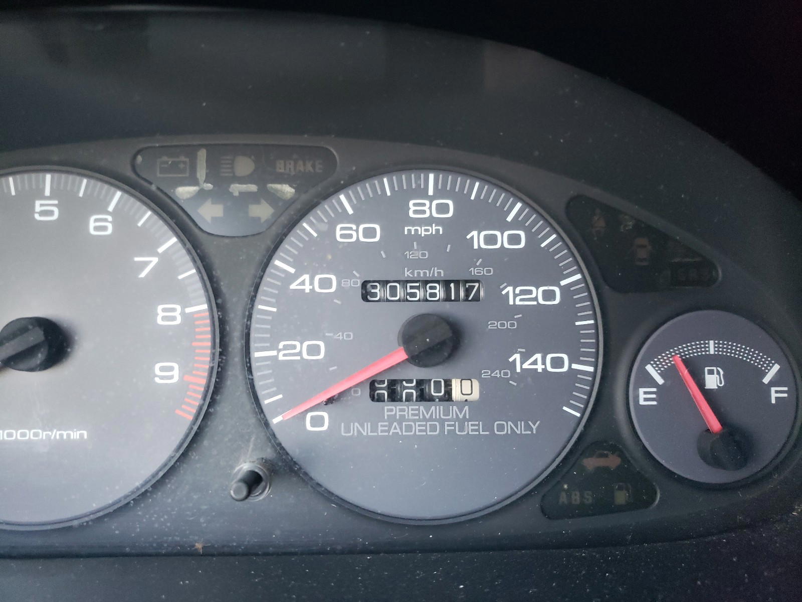 Photo 8 from auction – 1996 ACURA INTEGRA with VIN JH4DC2384TS001830
