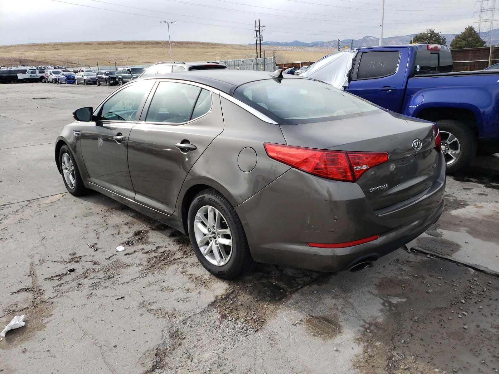 Photo 3 from auction – 2011 KIA OPTIMA LX with VIN KNAGM4A77B5163124