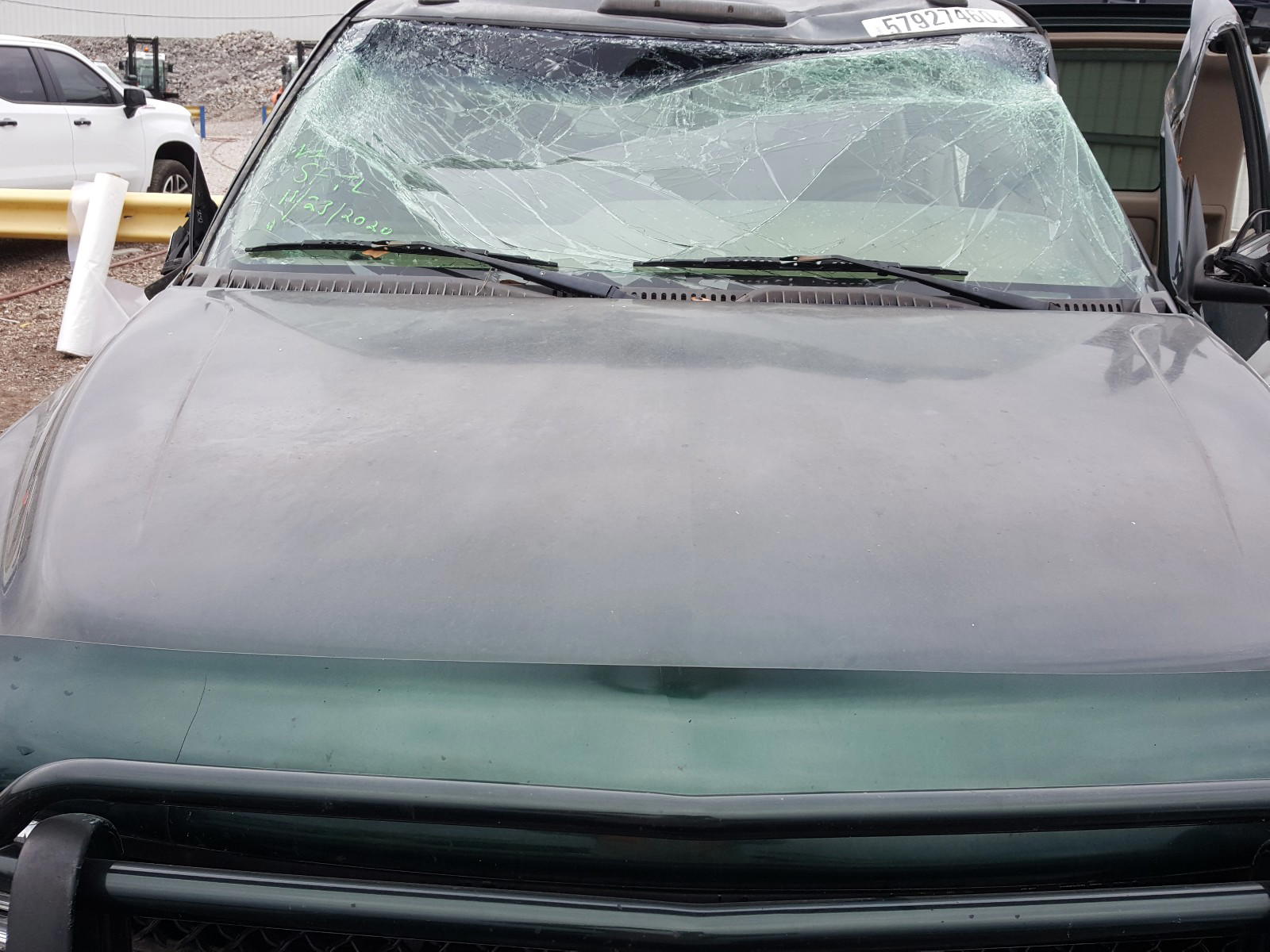 Photo 7 from auction – 2002 CHEVROLET SILVERADO with VIN 1GCHK29UX2E149066