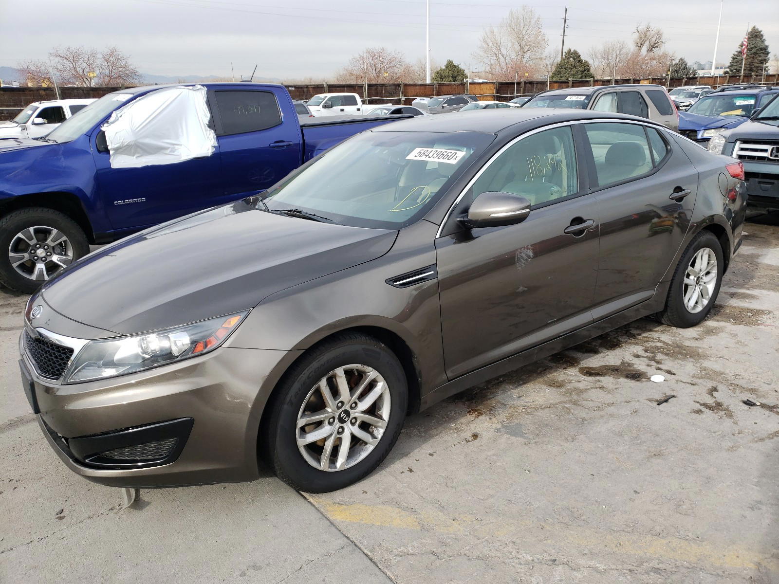 Photo 2 from auction – 2011 KIA OPTIMA LX with VIN KNAGM4A77B5163124