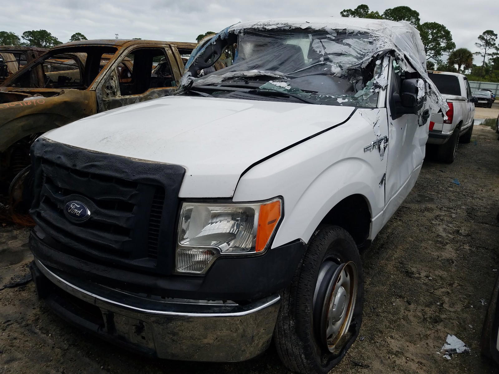 Photo 2 from auction – 2012 FORD F150 with VIN 1FTMF1CM2CFA10020