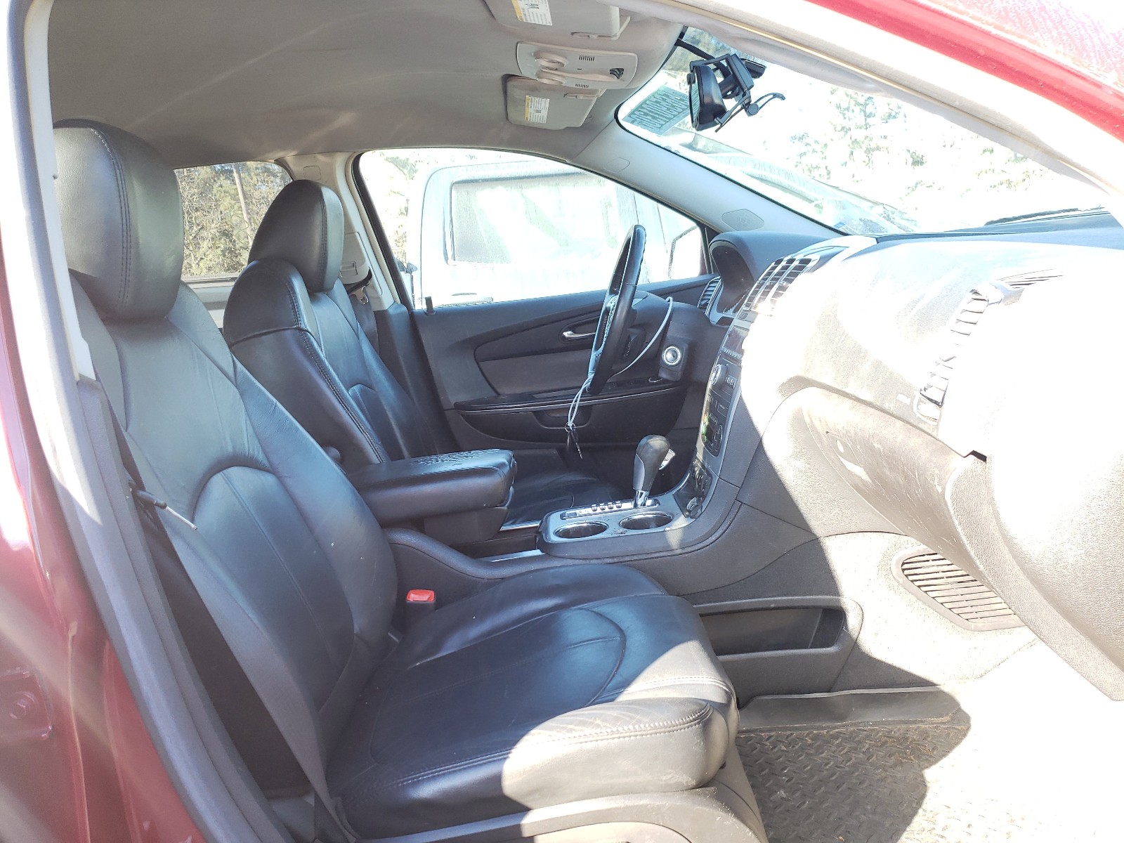Photo 5 from auction – 2008 GMC ACADIA SLT with VIN 1GKER23778J275469
