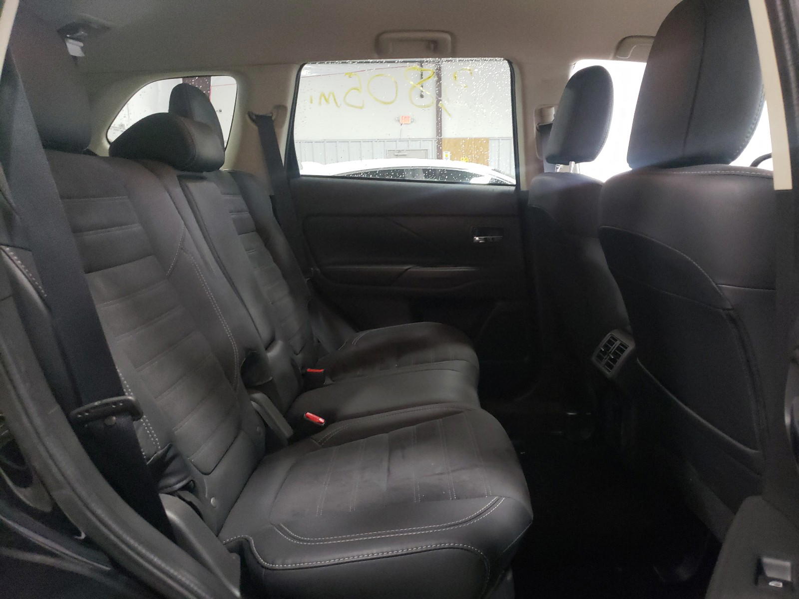 Photo 6 from auction – 2020 MITSUBISHI OUTLANDER with VIN JA4AD3A36LZ024154