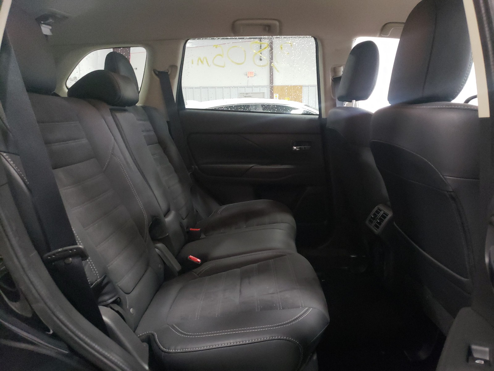 Zdjęcie 6 z aukcji – 2020 MITSUBISHI OUTLANDER z VIN JA4AD3A36LZ024154