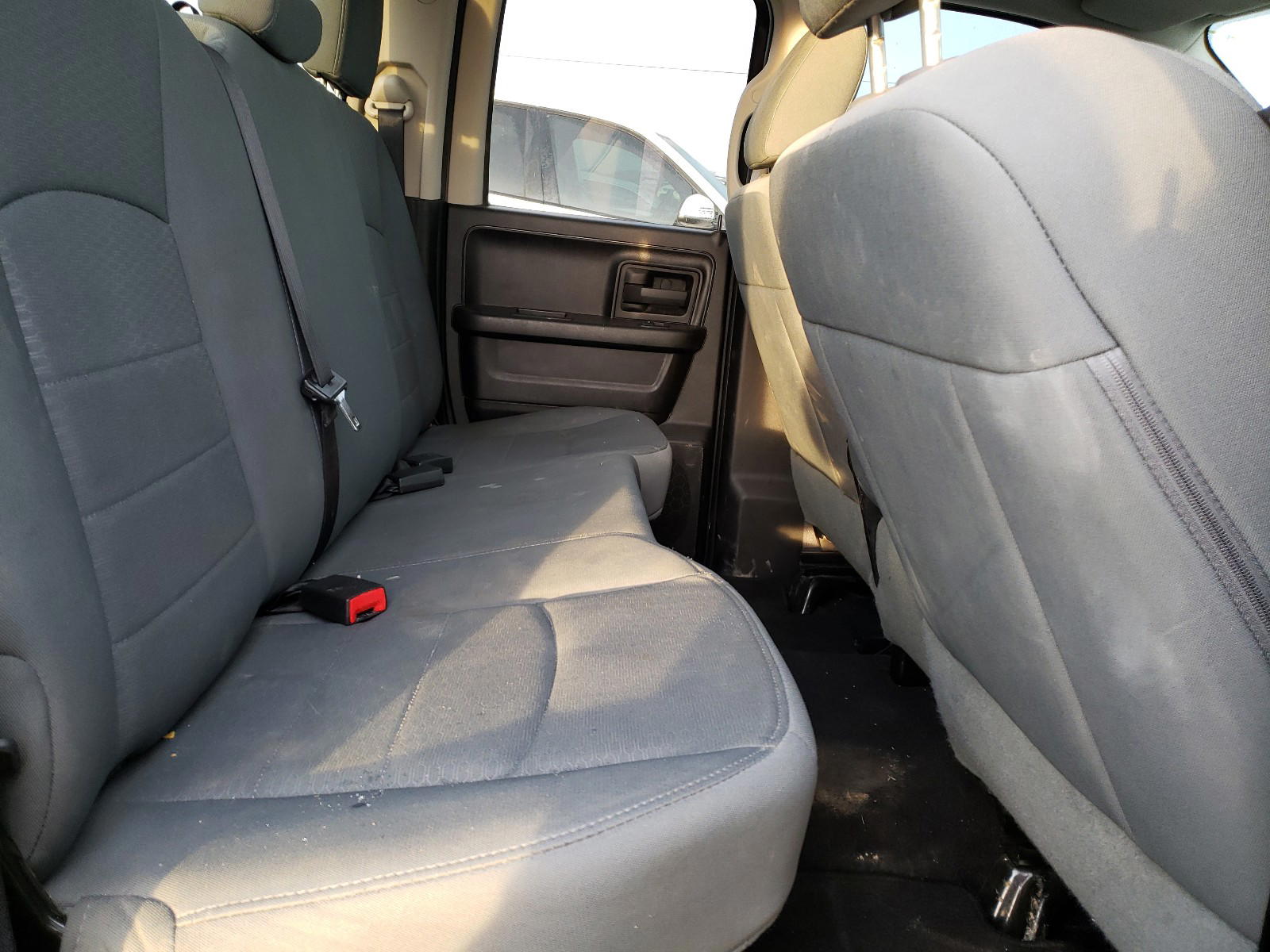 Photo 6 from auction – 2015 RAM 1500 ST with VIN 1C6RR7FT6FS615857