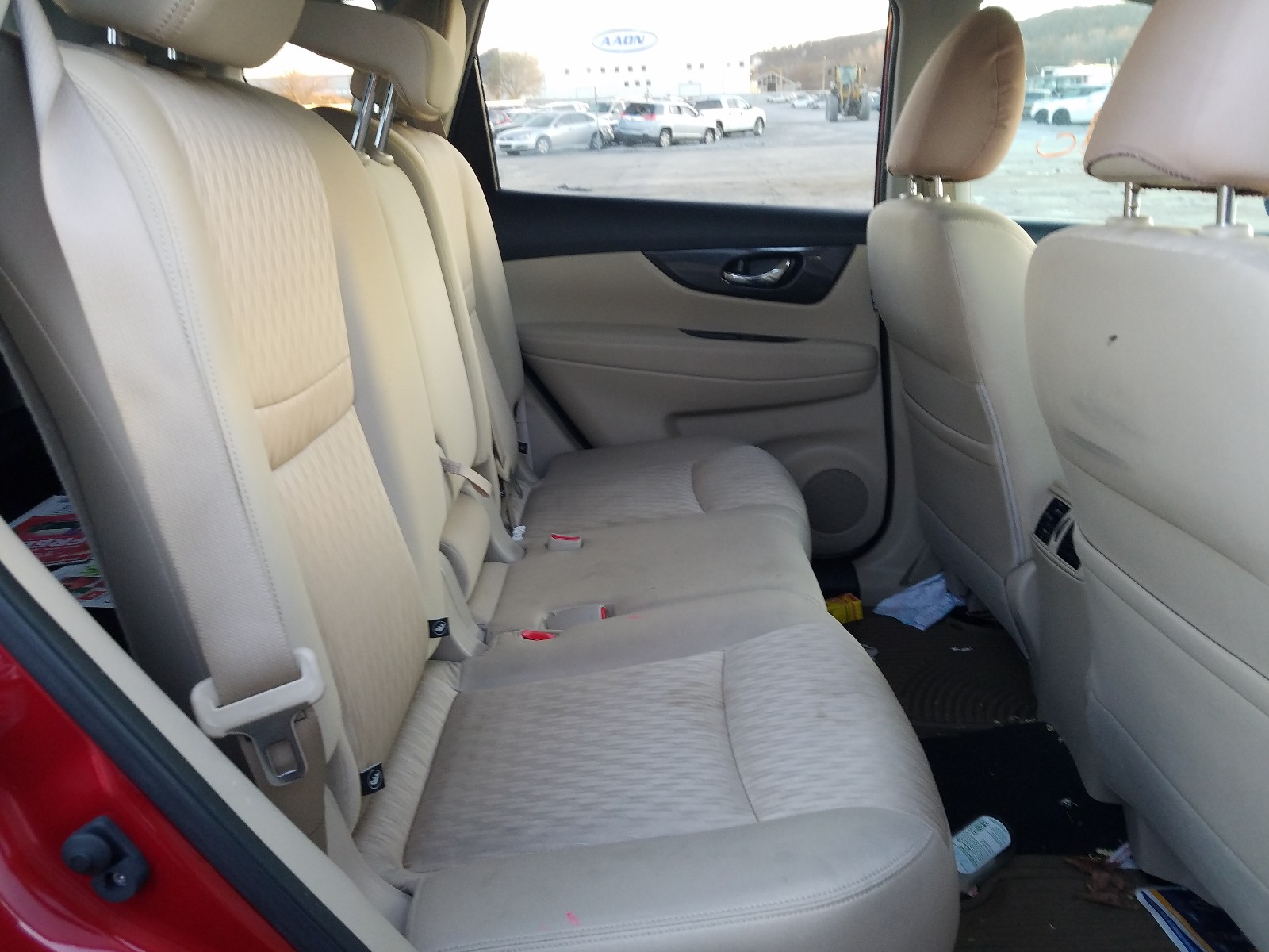 Photo 6 from auction – 2017 NISSAN ROGUE S with VIN JN8AT2MT6HW393592