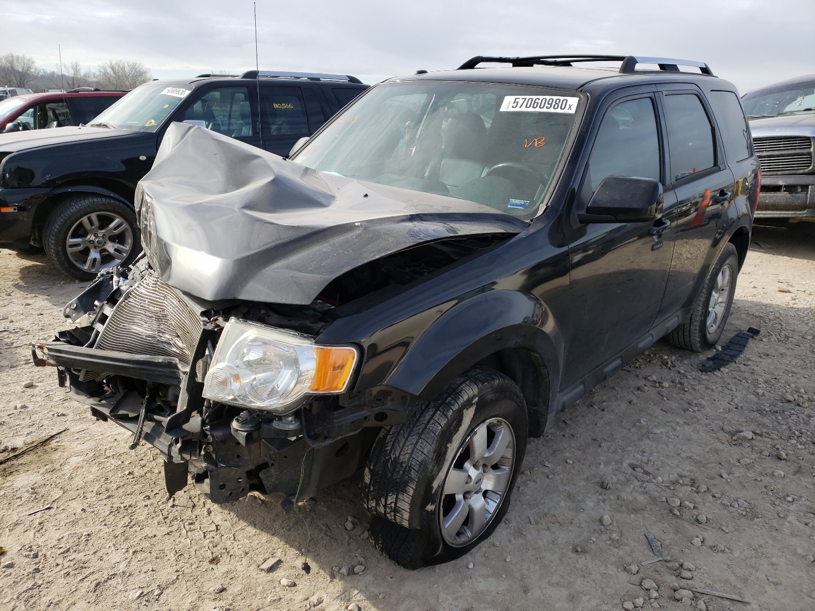 Photo 2 from auction – 2011 FORD ESCAPE LIM with VIN 1FMCU9EG6BKA24687