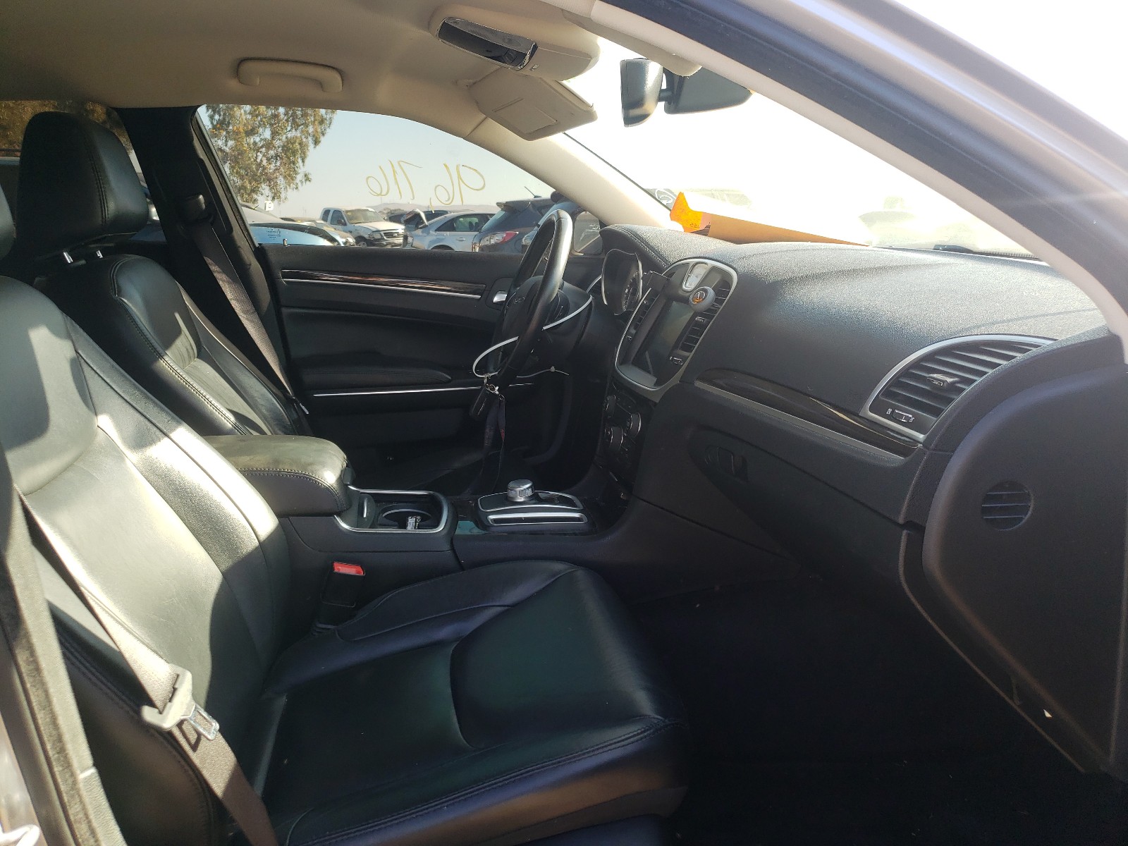صورة رقم 5 من المزاد - 2016 CHRYSLER 300 LIMITE مع VIN 2C3CCAAG0GH243808