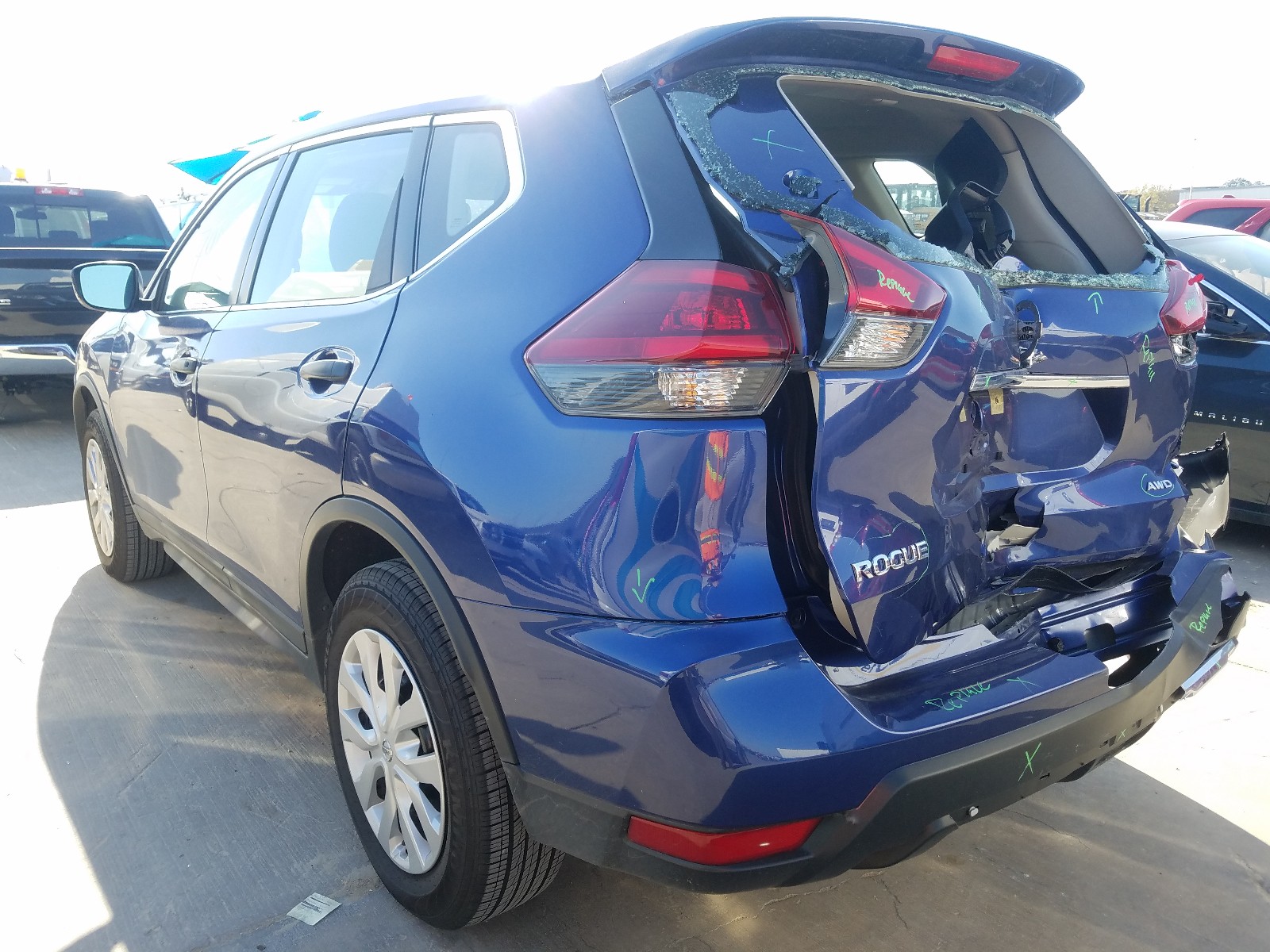 Photo 3 from auction – 2020 NISSAN ROGUE S with VIN KNMAT2MV5LP540212