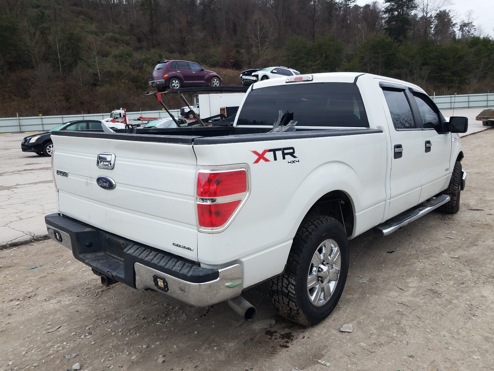 Photo 4 from auction – 2011 FORD F150 SUPER with VIN 1FTFW1ET9BFC77926