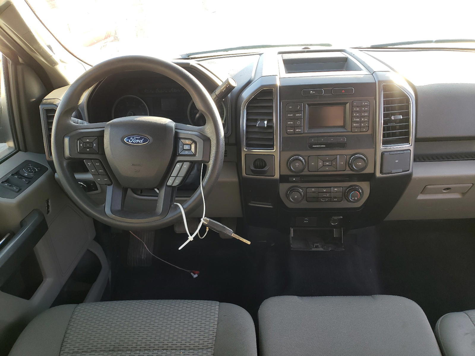 Photo 9 from auction – 2017 FORD F150 SUPER with VIN 1FTEW1CF5HKD45003