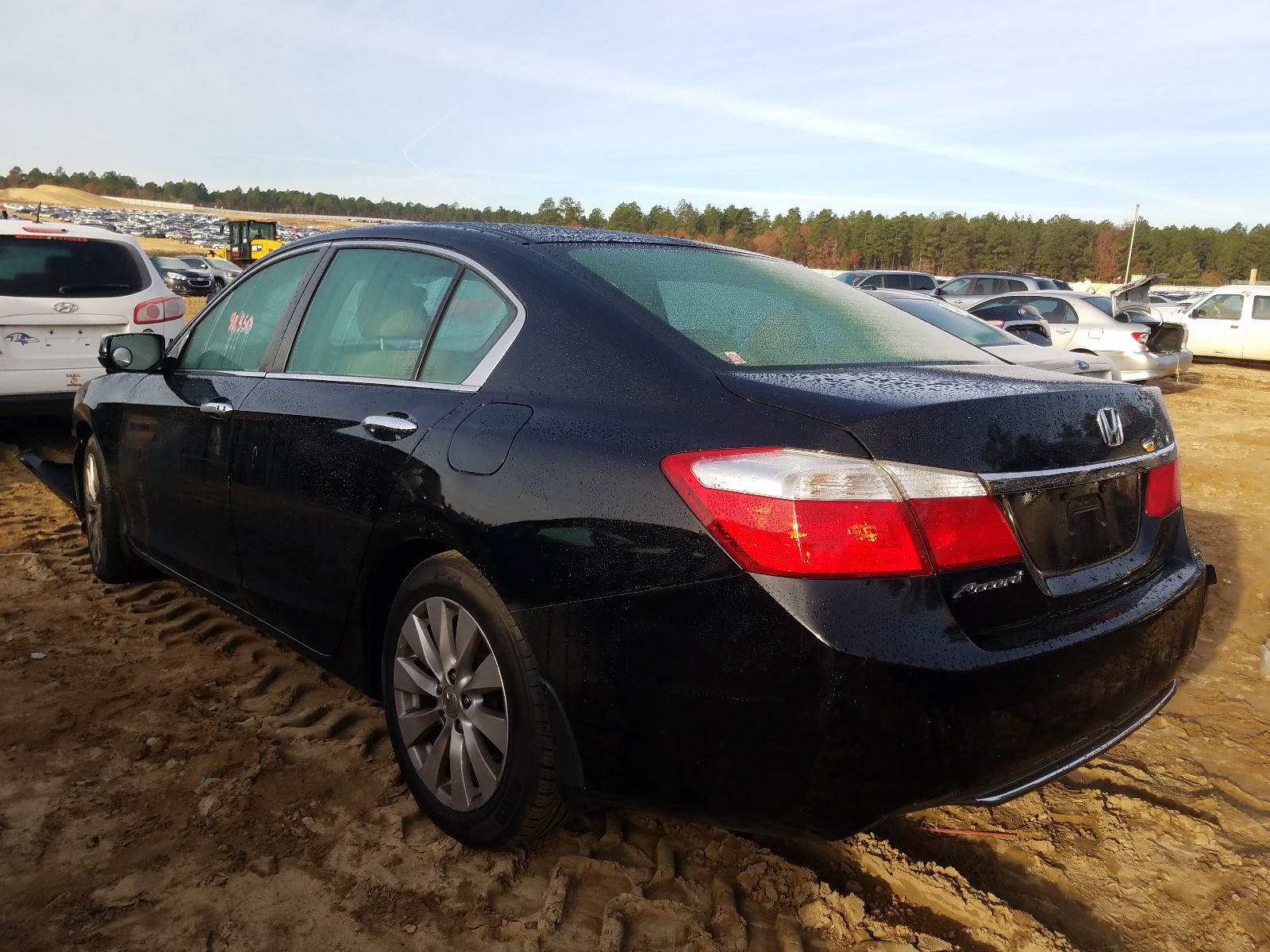 Photo 3 from auction – 2014 HONDA ACCORD EX with VIN 1HGCR2F76EA139992