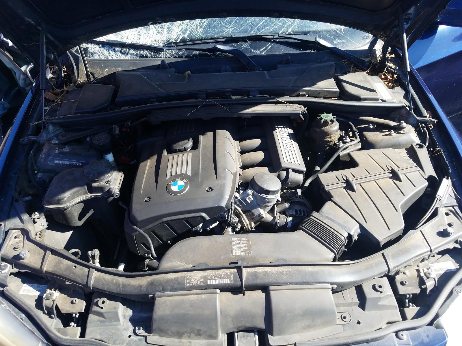 Photo 7 from auction – 2011 BMW 328 I with VIN WBAPH7C51BE678539