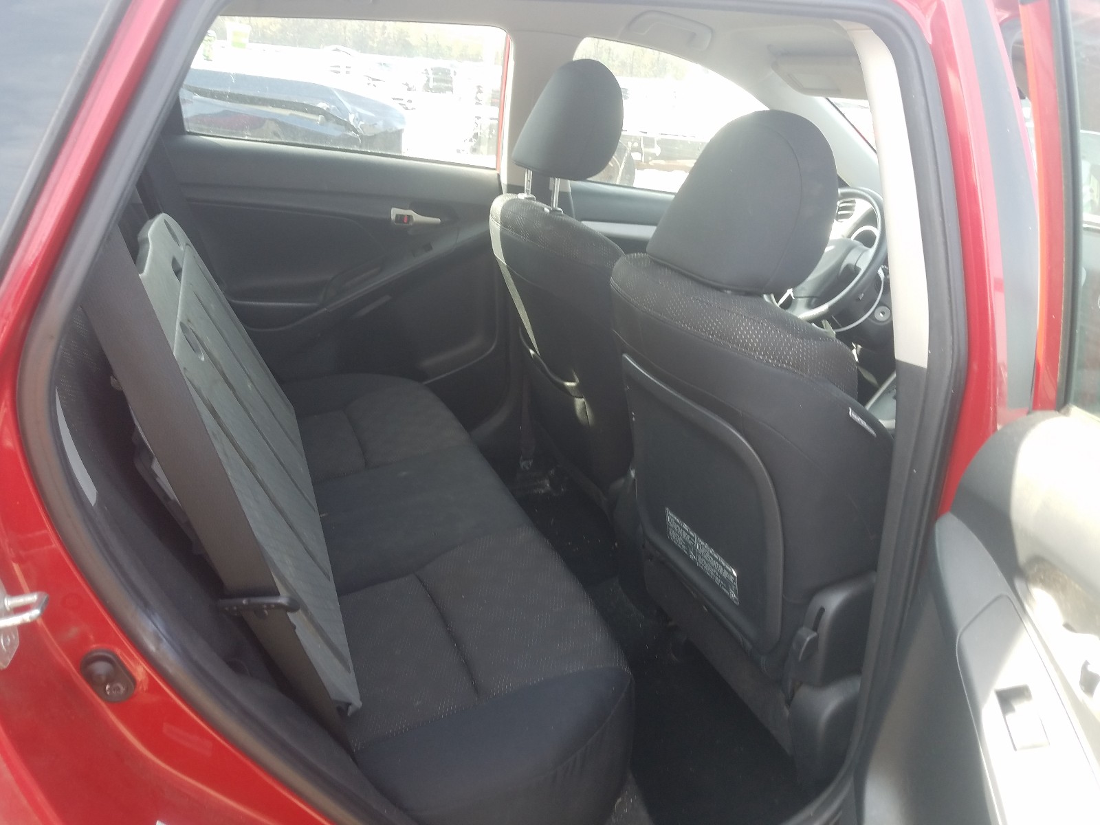 Photo 6 from auction – 2009 PONTIAC VIBE with VIN 5Y2SP67019Z437432