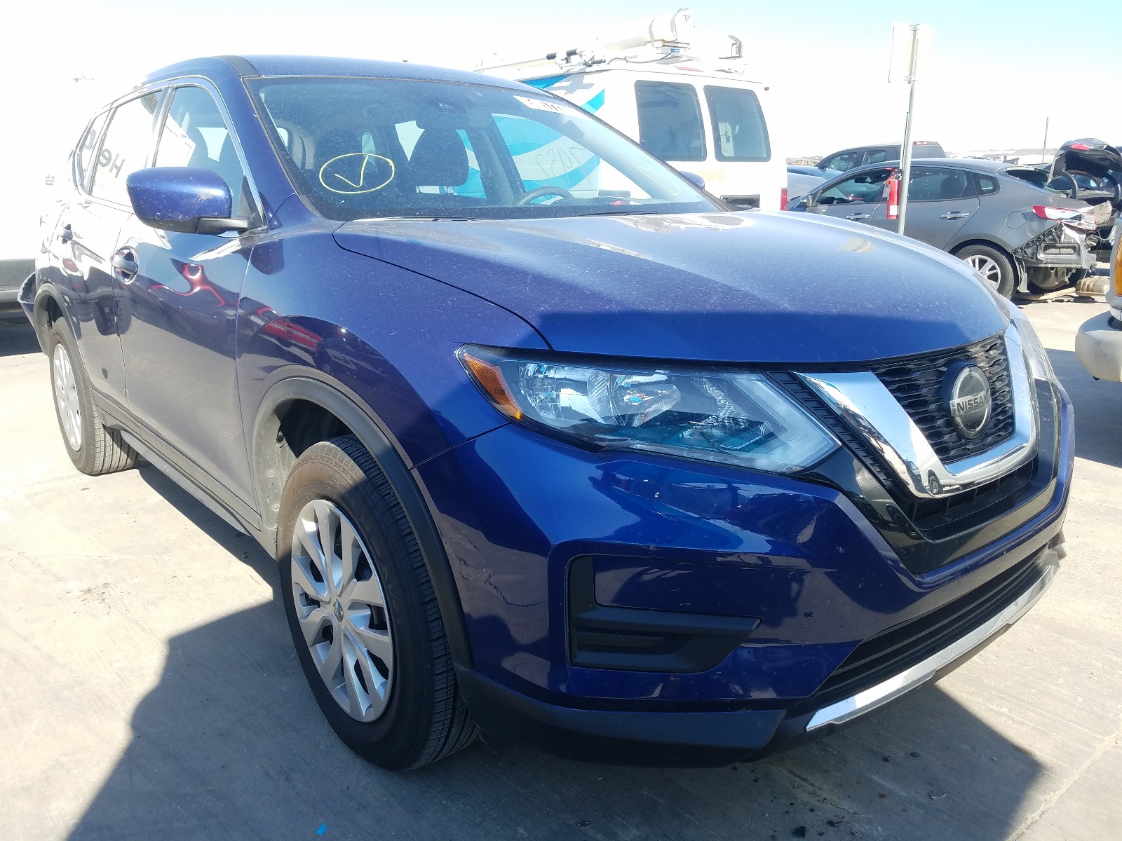 Photo 1 from auction – 2020 NISSAN ROGUE S with VIN KNMAT2MV5LP540212