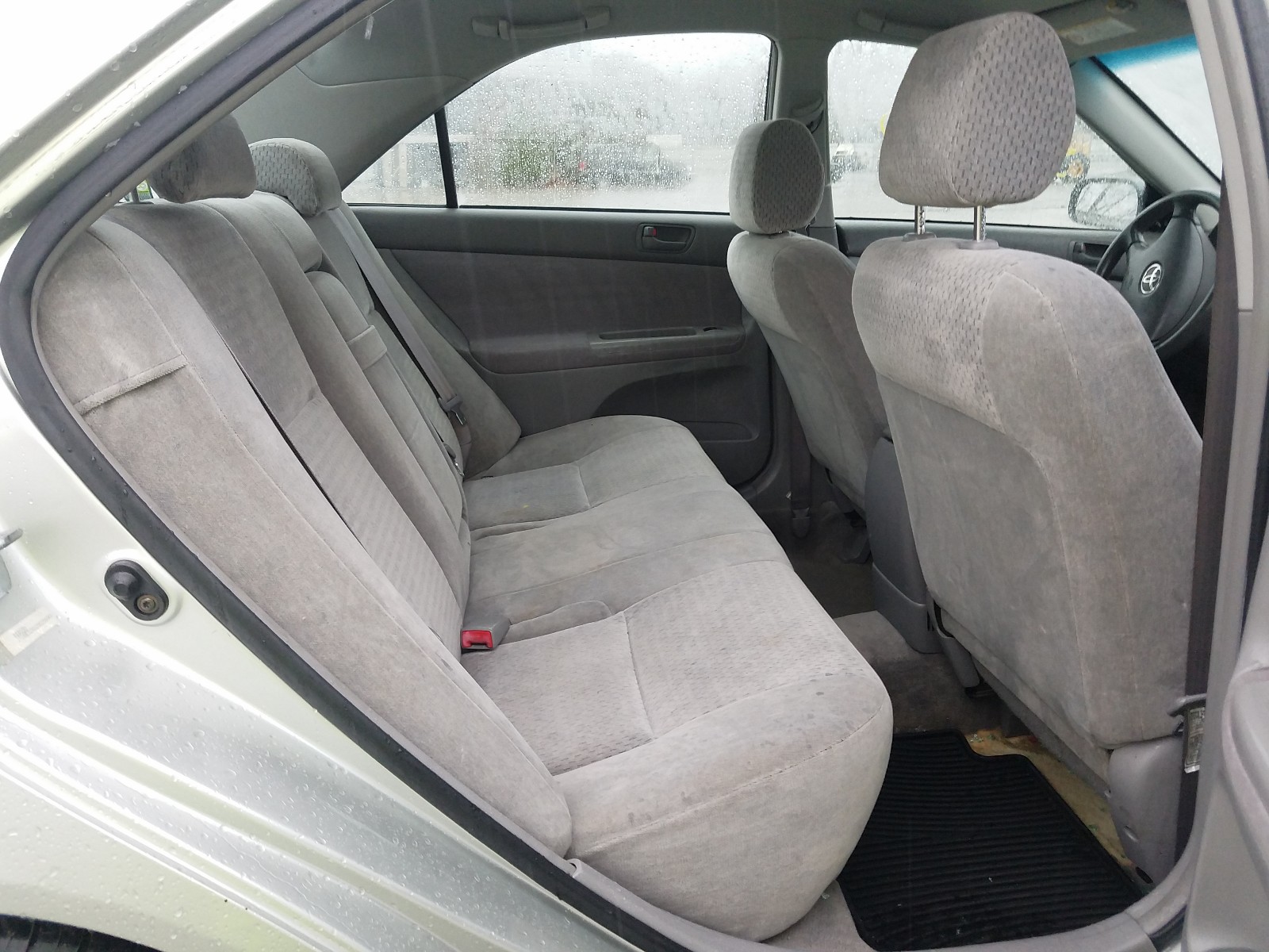 Photo 6 from auction – 2002 TOYOTA CAMRY LE with VIN JTDBE32K620028690