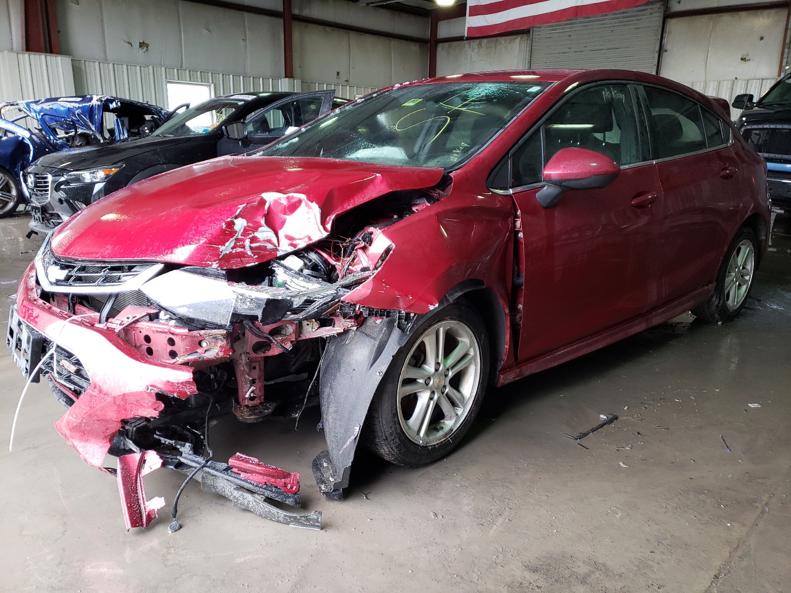 Photo 2 from auction – 2018 CHEVROLET CRUZE LT with VIN 3G1BE6SM5JS597615
