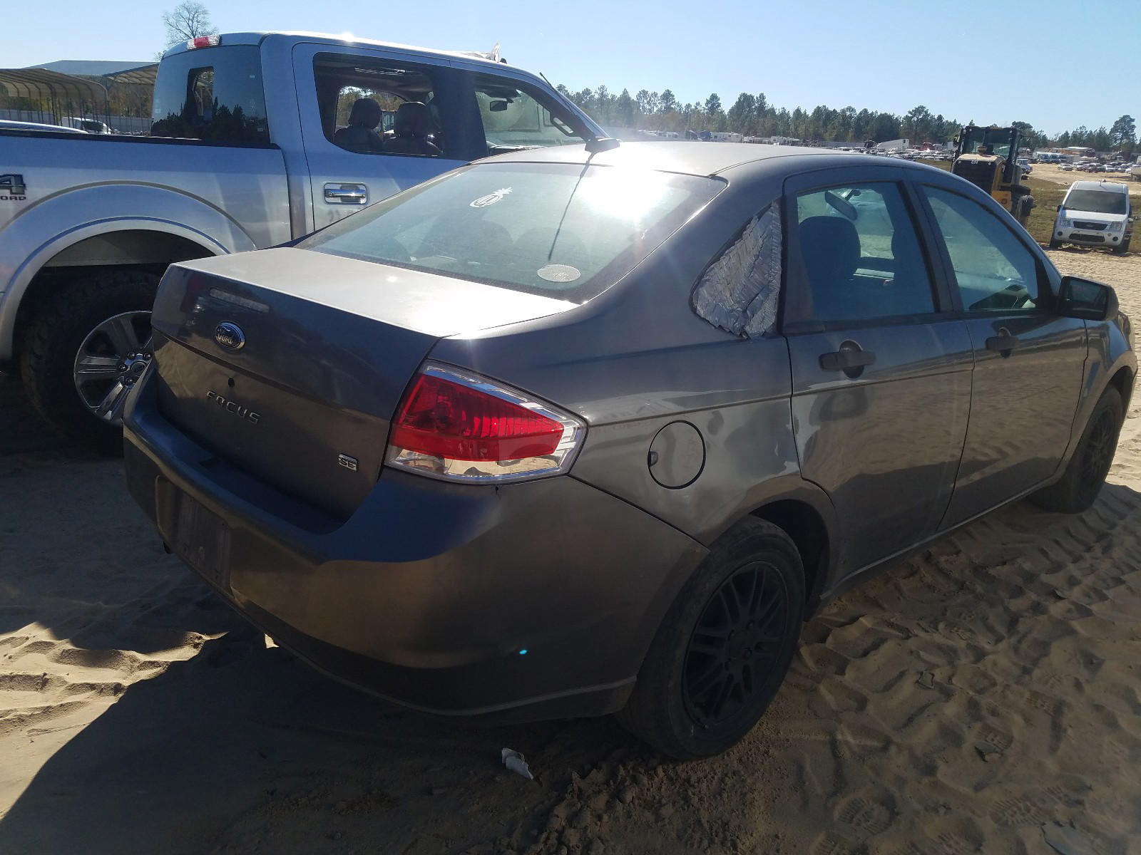 Photo 4 from auction – 2009 FORD FOCUS SE with VIN 1FAHP35N39W242091
