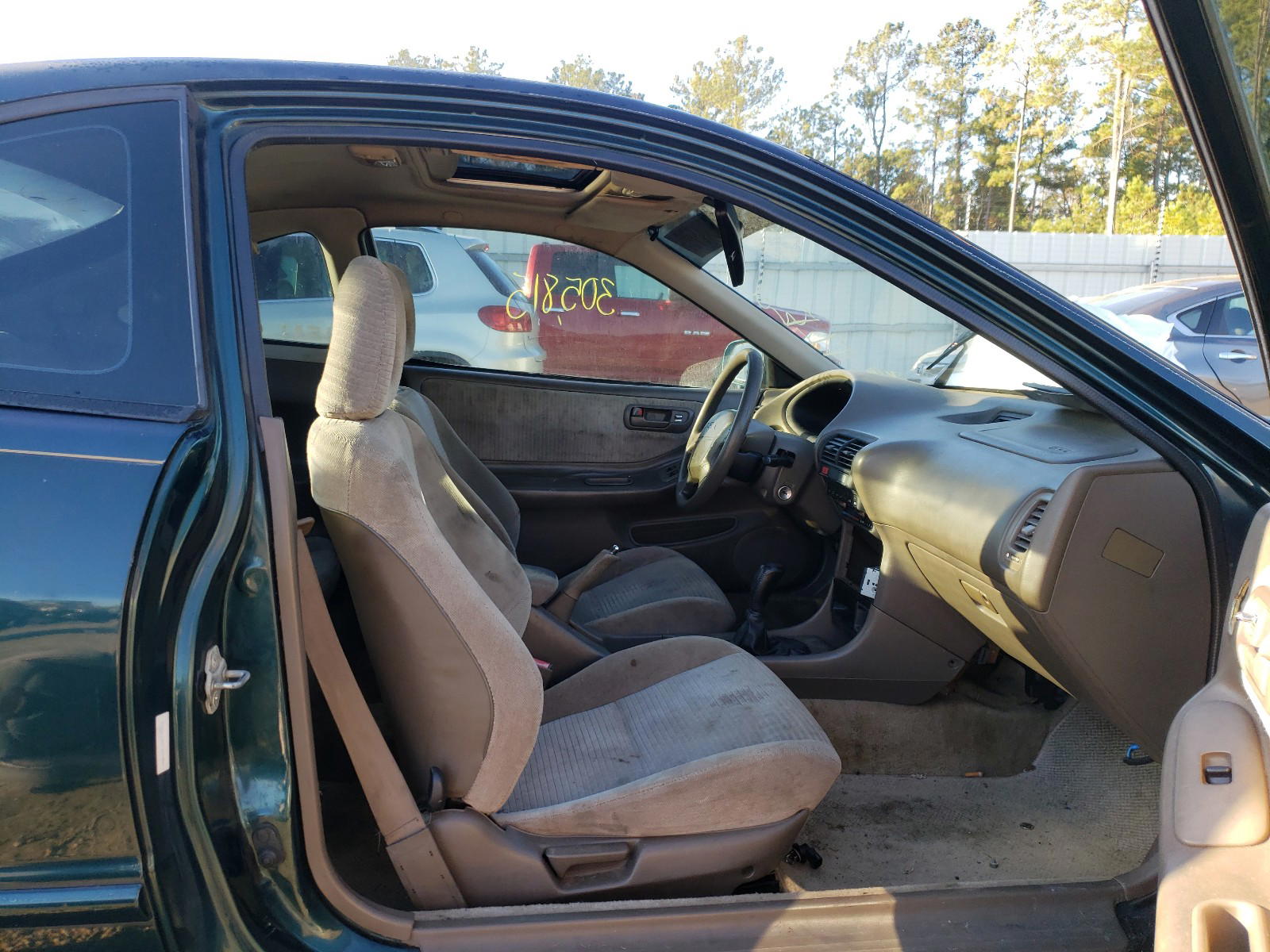Photo 5 from auction – 1996 ACURA INTEGRA with VIN JH4DC2384TS001830